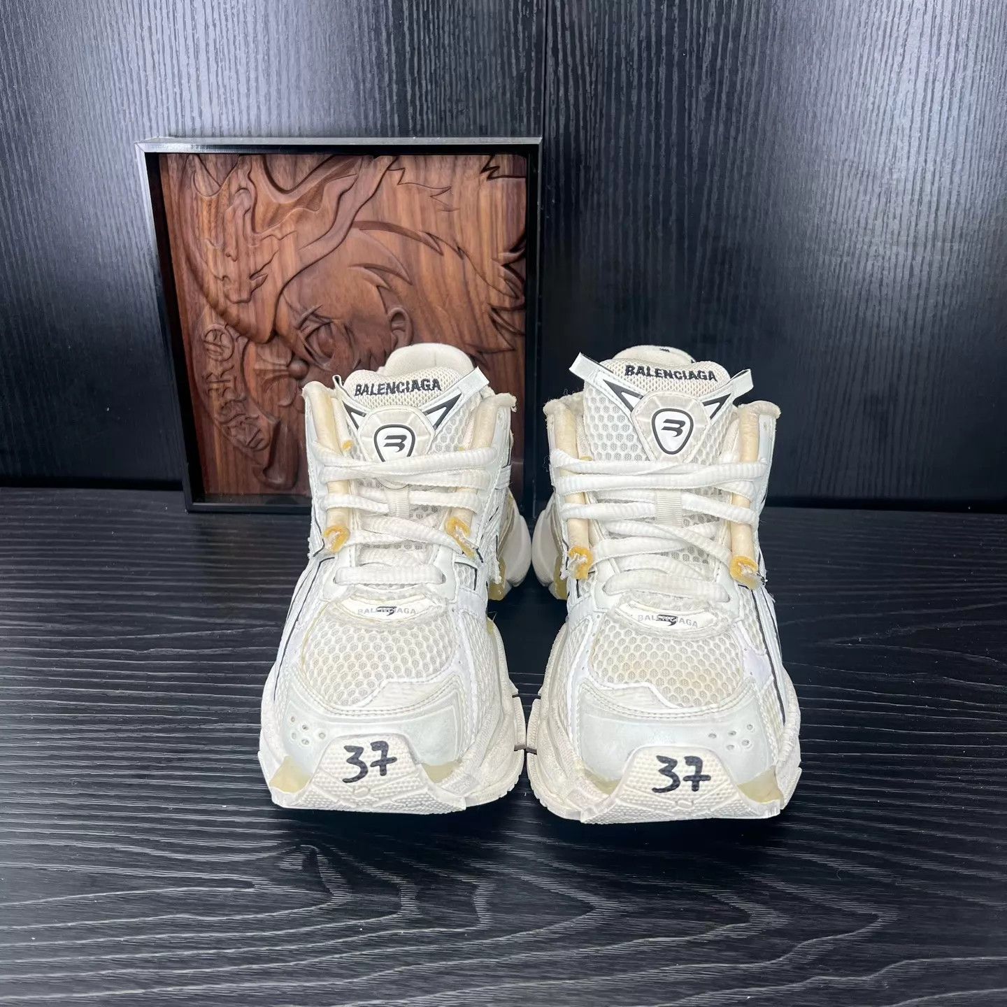 Balenciaga Balenciaga Runner White Distressed Women's Size 37 Size US 7 / IT 37 - 4 Thumbnail