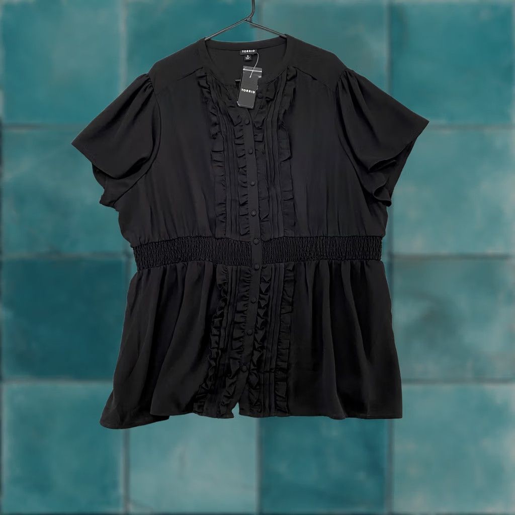 Torrid Torrid Ruffle Tunic Top Womens 3X Black Button Front Flutter Sleeve Size XXL / US 16-18 / IT 52-54 - 1 Thumbnail