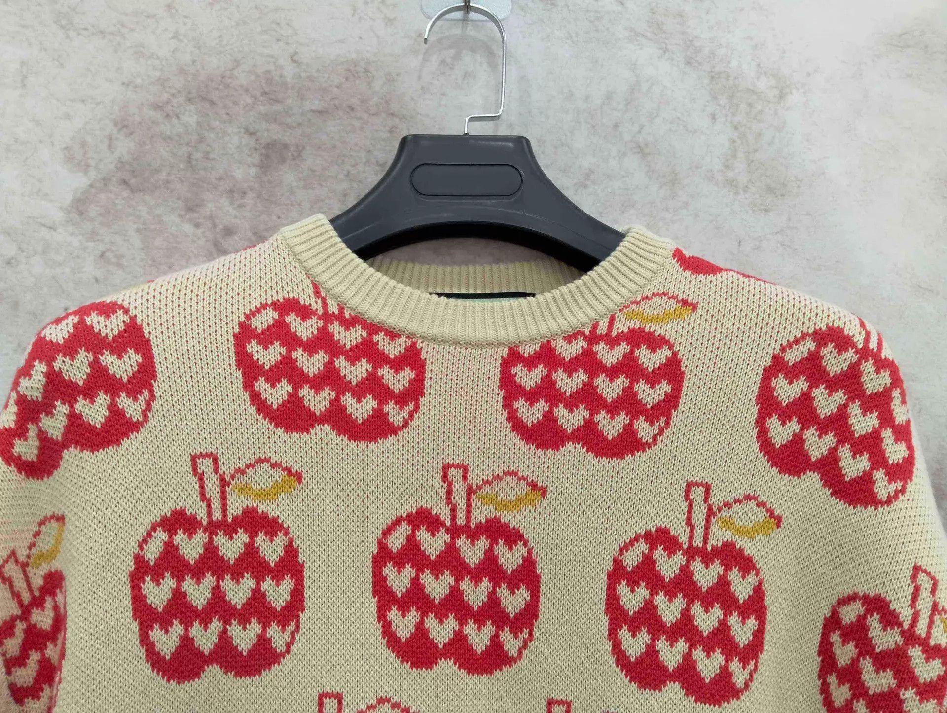 Gucci GUCCI fruit pattern intarsia crewneck knit XS Size XS / US 0-2 / IT 36-38 - 3 Thumbnail