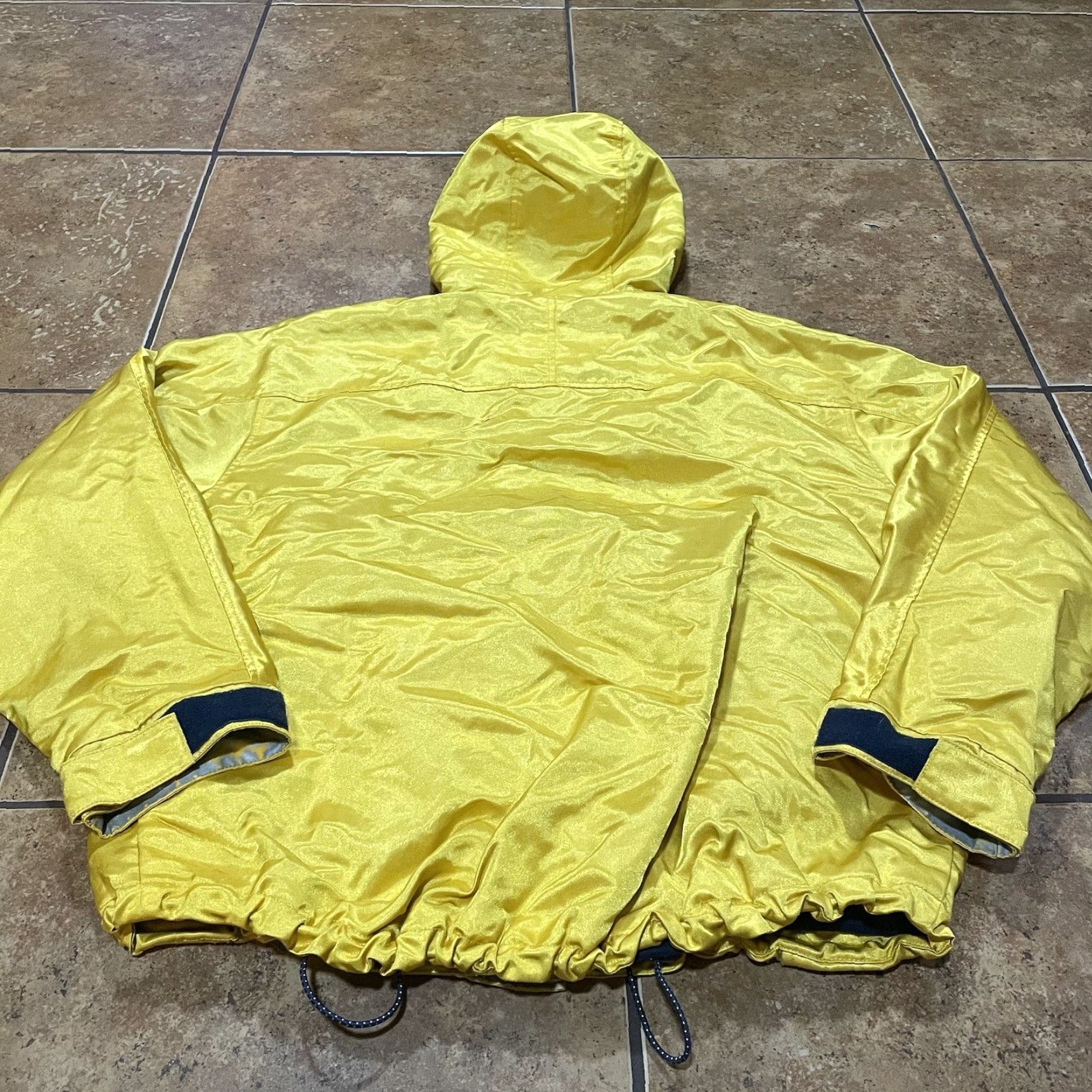 Tommy Hilfiger VINTAGE Tommy Hilfiger Jacket Yellow Mens Large Hoodie Parka Coat Rain VTG Sailing Size US L / EU 52-54 / 3 - 3 Thumbnail