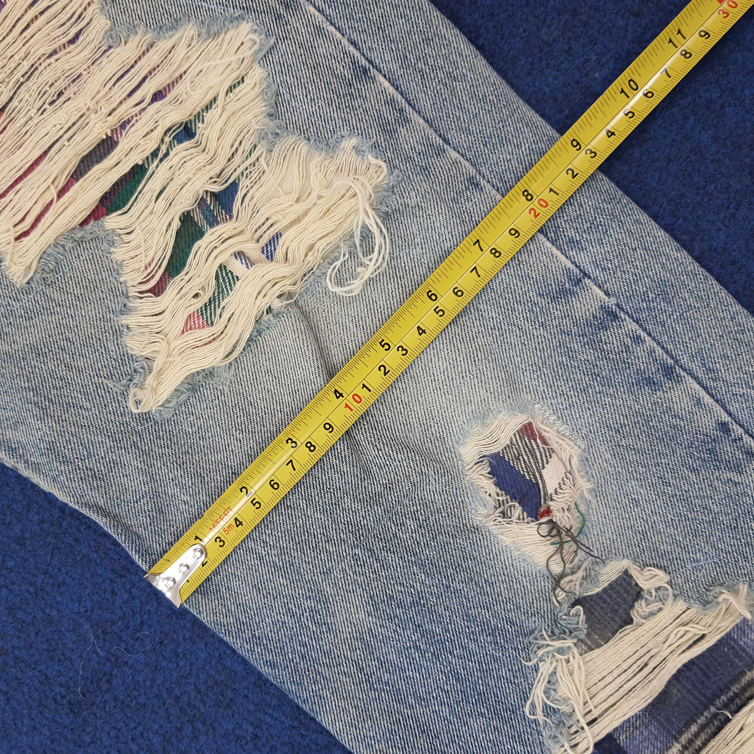 Levi's Vintage Levi's 505 Authentic Red Tab Distressed Jean C228N19 Size US 32 / EU 48 - 15 Thumbnail