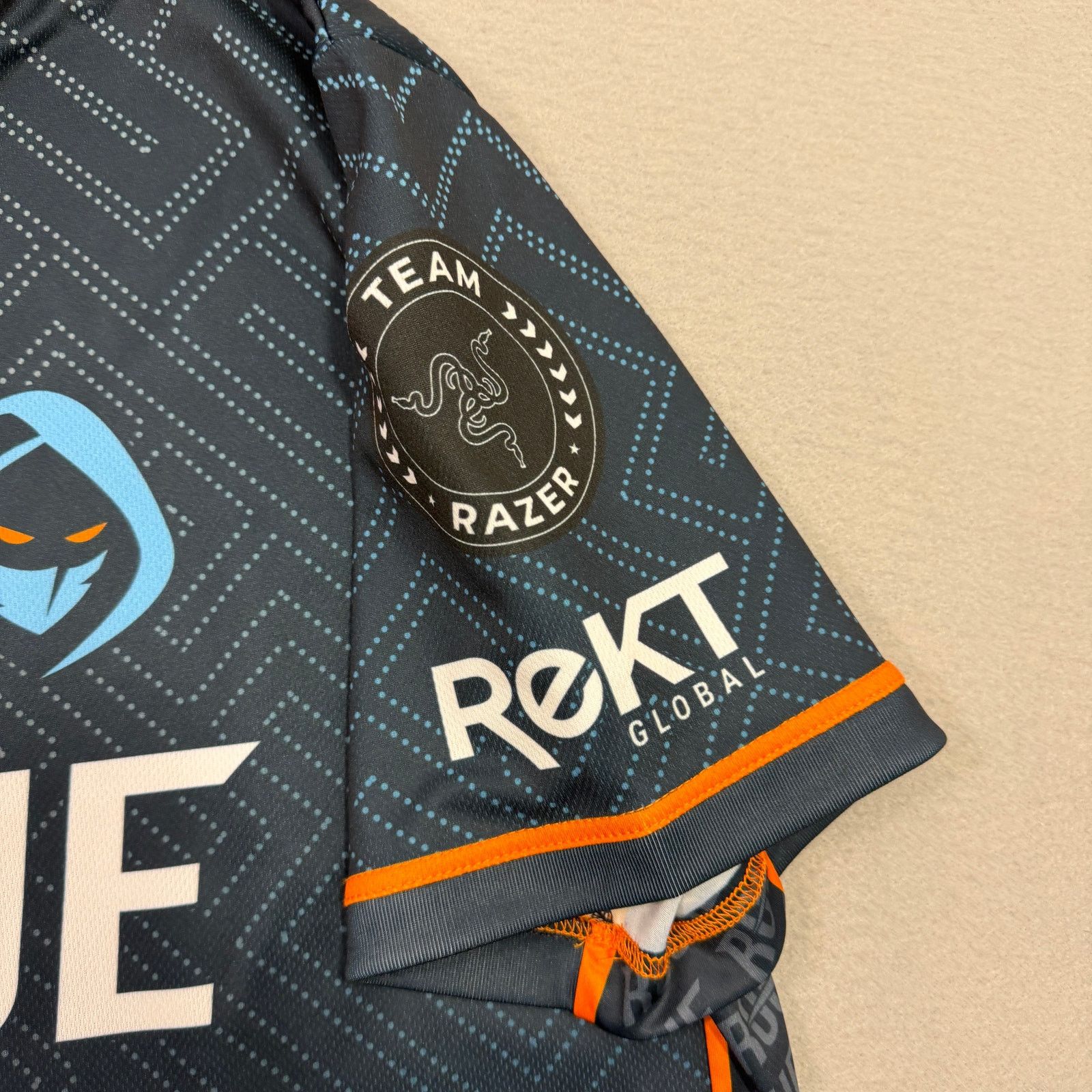Vintage Rogue 2022 Esports Team Razer Pro Video Game Jersey 3XL Size US XXL / EU 58 / 5 - 5 Thumbnail