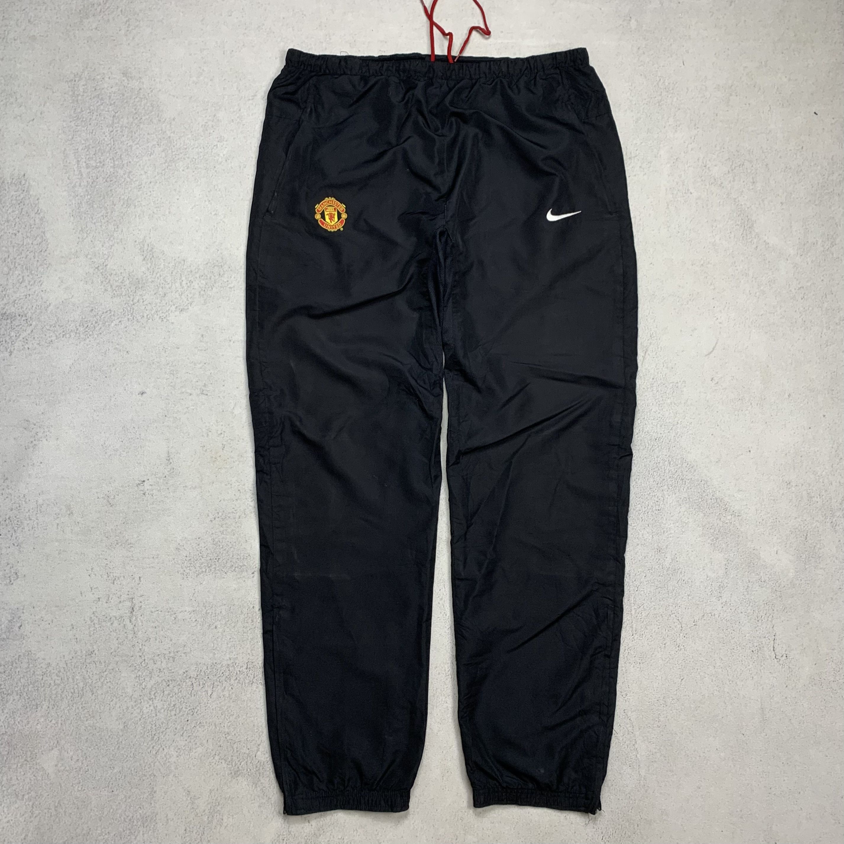 Nike Nike Manchester United Track Pants Size US 34 / EU 50 - 1 Thumbnail