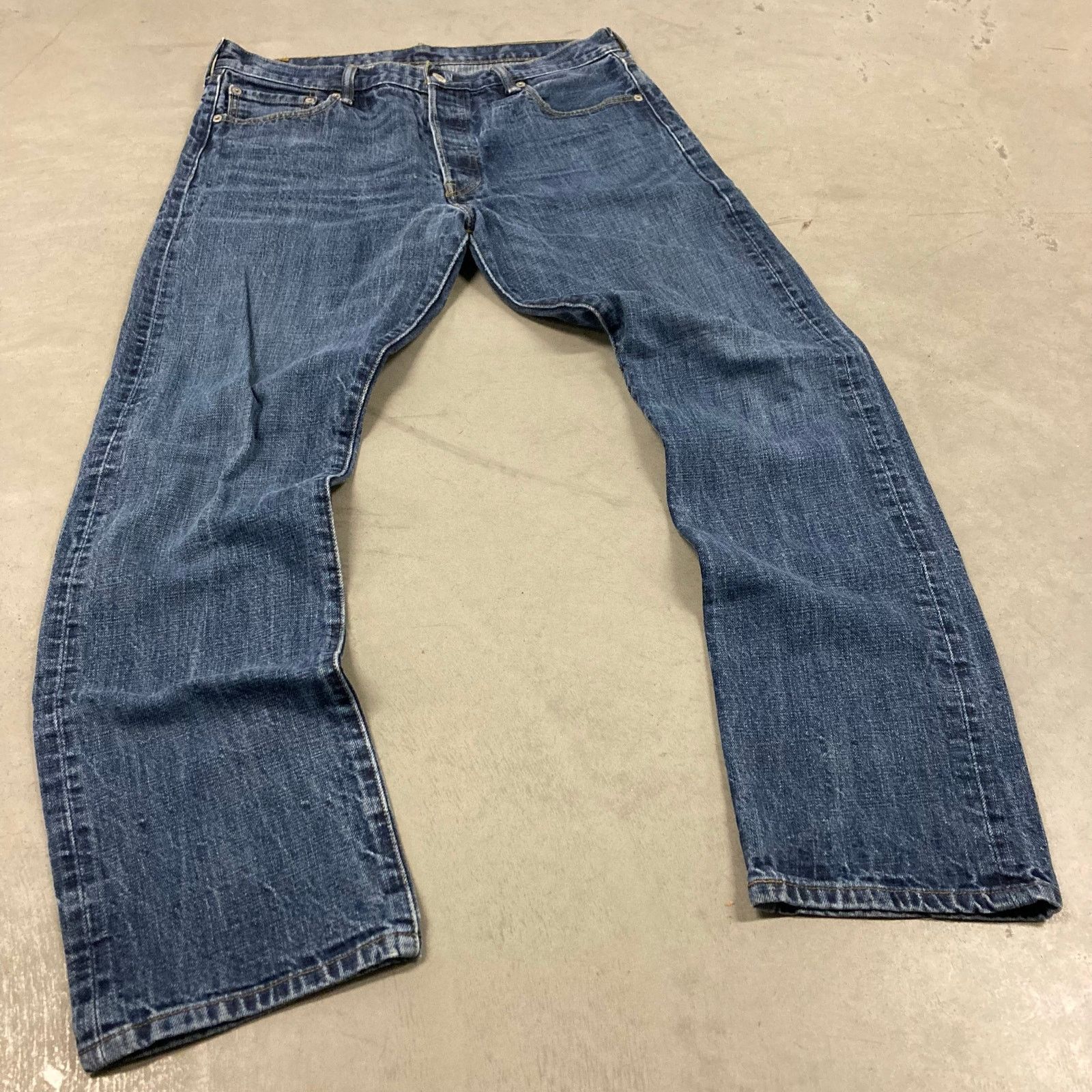 Levi's × Vintage Y2K Levi’s 501 button fly western Jeans 34x32 Size US 34 / EU 50 - 1 Thumbnail