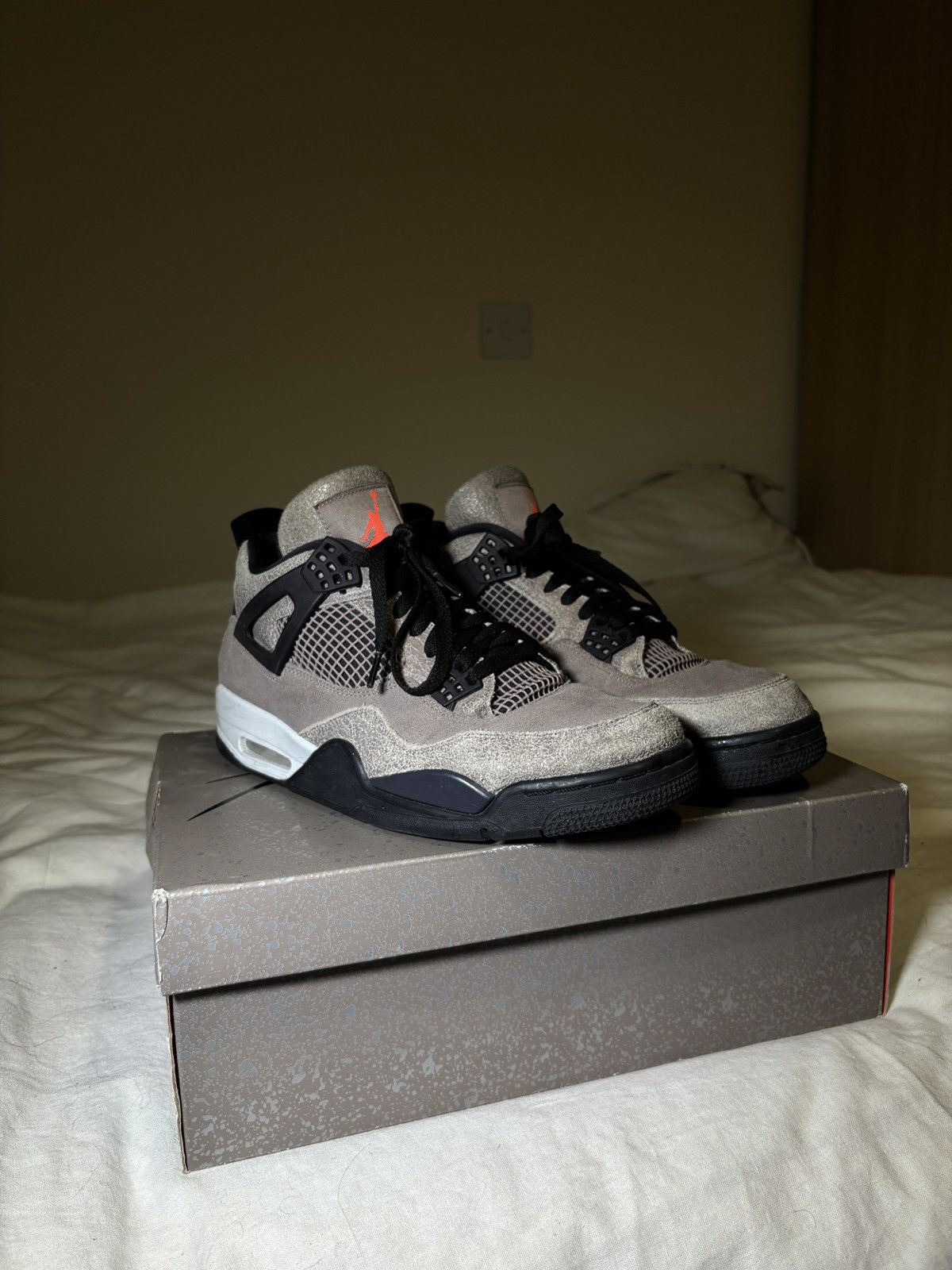 Nike Nike Jordan 4 Retro Taupe Haze Size US 12 / EU 45 - 2 Thumbnail
