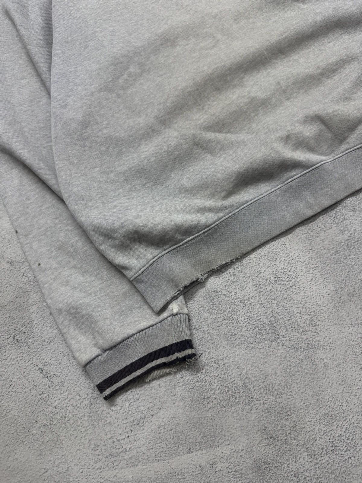 Nike Vintage Y2k Nike 🩶 Velour Spell Out Big Logo Sweatshirt 90’s Size US L / EU 52-54 / 3 - 8 Thumbnail