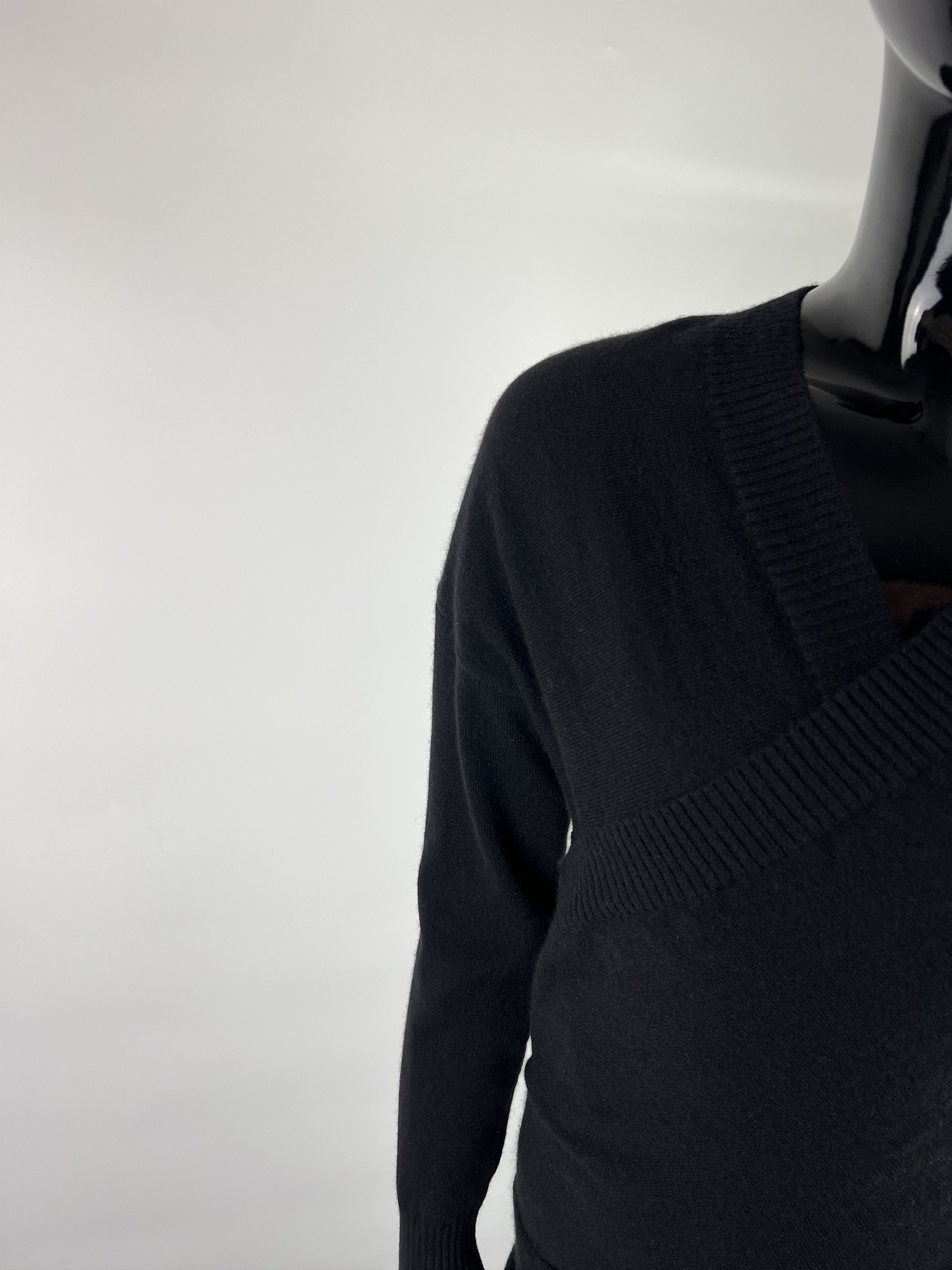 Other Falconeri 100% Cashmere V-Neck Sweater Size S Size S / US 4 / IT 40 - 5 Thumbnail