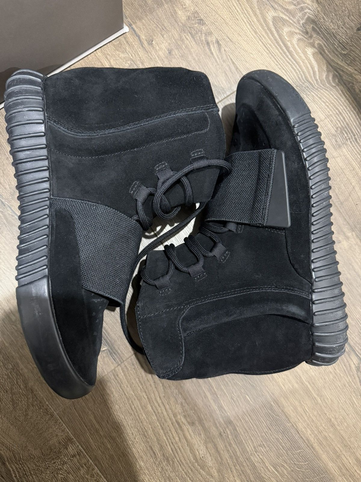 Yeezy Adidas Yeezy Boost 750 Size US 8 / EU 41 - 9 Thumbnail