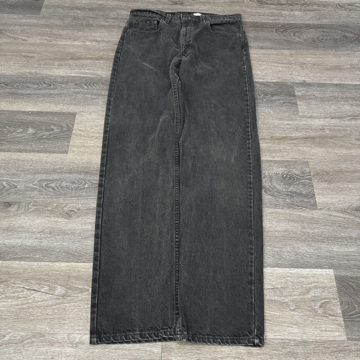 Levi's × StraightFaded × Vintage Vintage 90s Levi’s 505 faded black essential jeans Size US 32 / EU 48 - 2 Thumbnail
