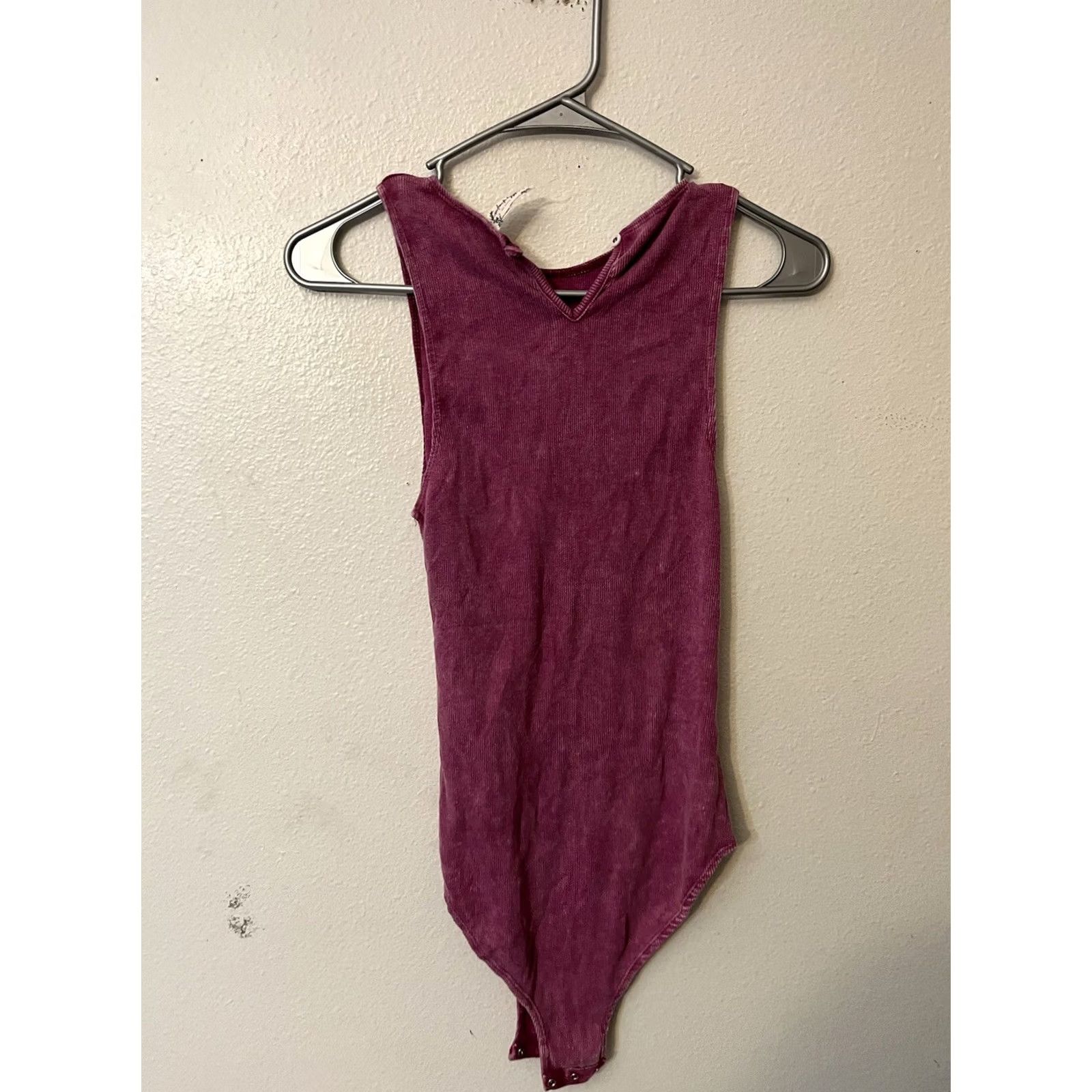 Free People Free People Bodysuit Purple Size Small Stretch Crew Neck Snap Closure Women Size S / US 4 / IT 40 - 2 Thumbnail