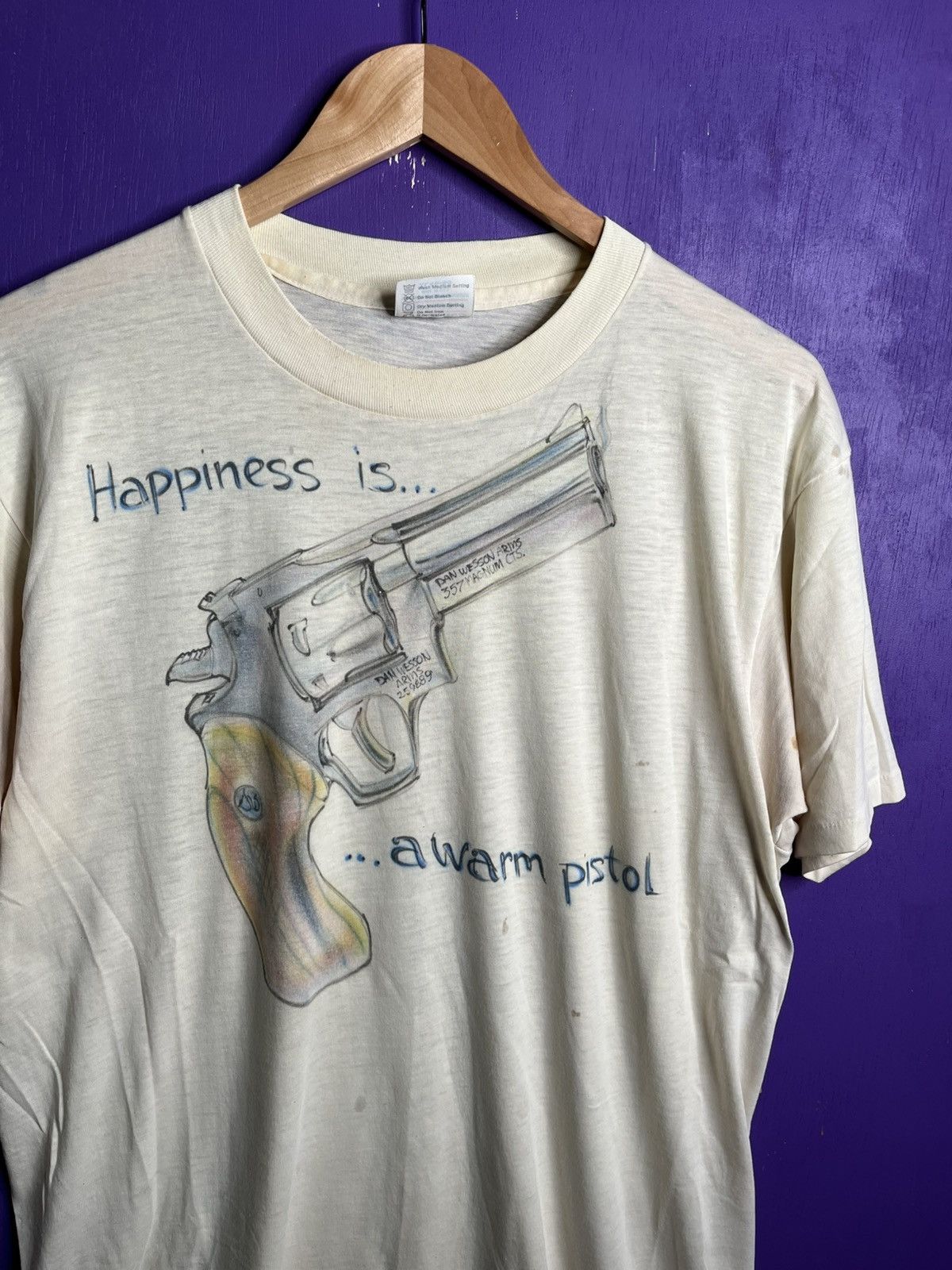 Vintage Vintage 80s Happiness is a warm pistol drawn t-shirt Size US XL / EU 56 / 4 - 3 Thumbnail