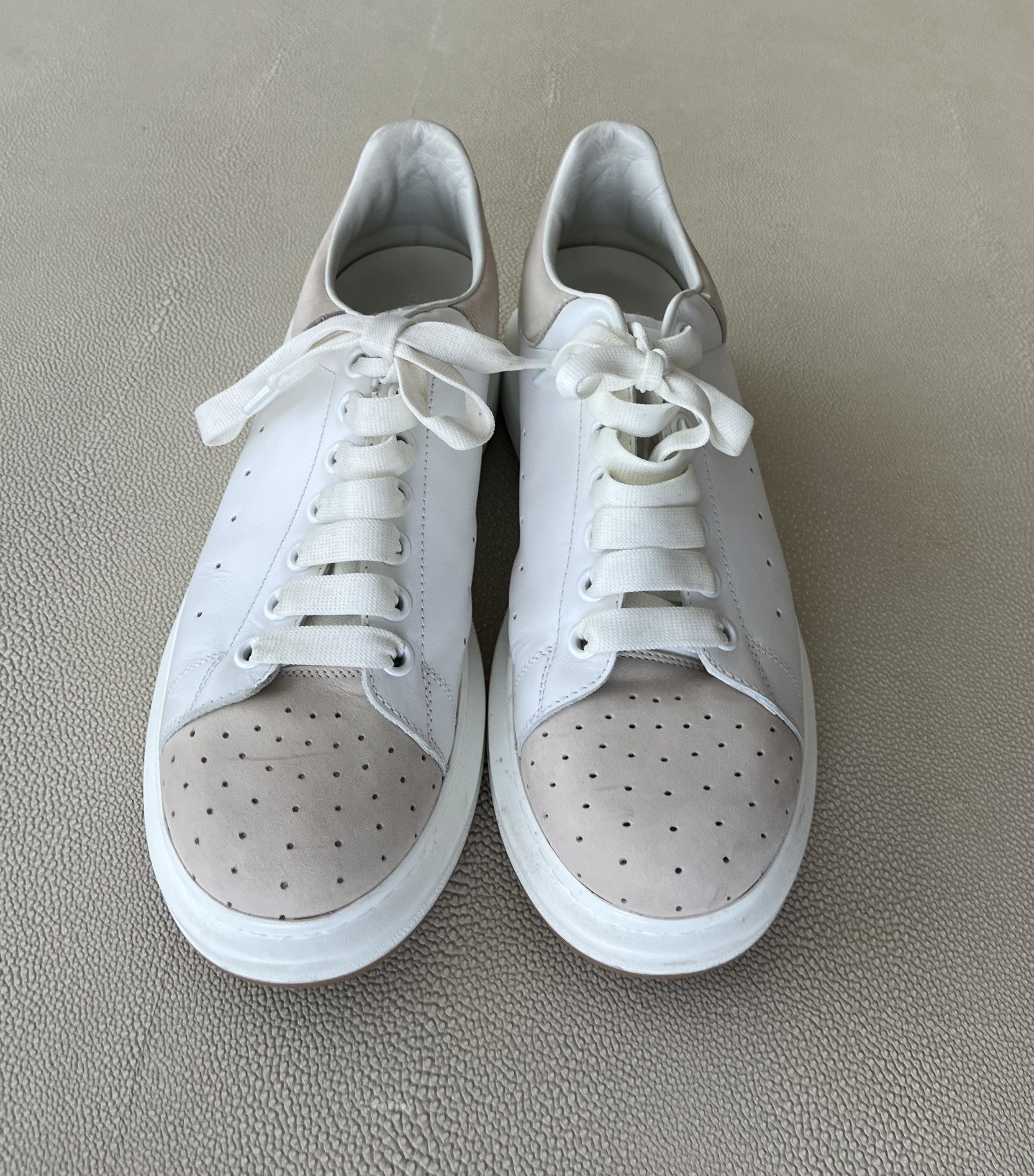 Alexander McQueen Alexander McQueen Oversized Sneakers Size US 9.5 / EU 42-43 - 2 Thumbnail