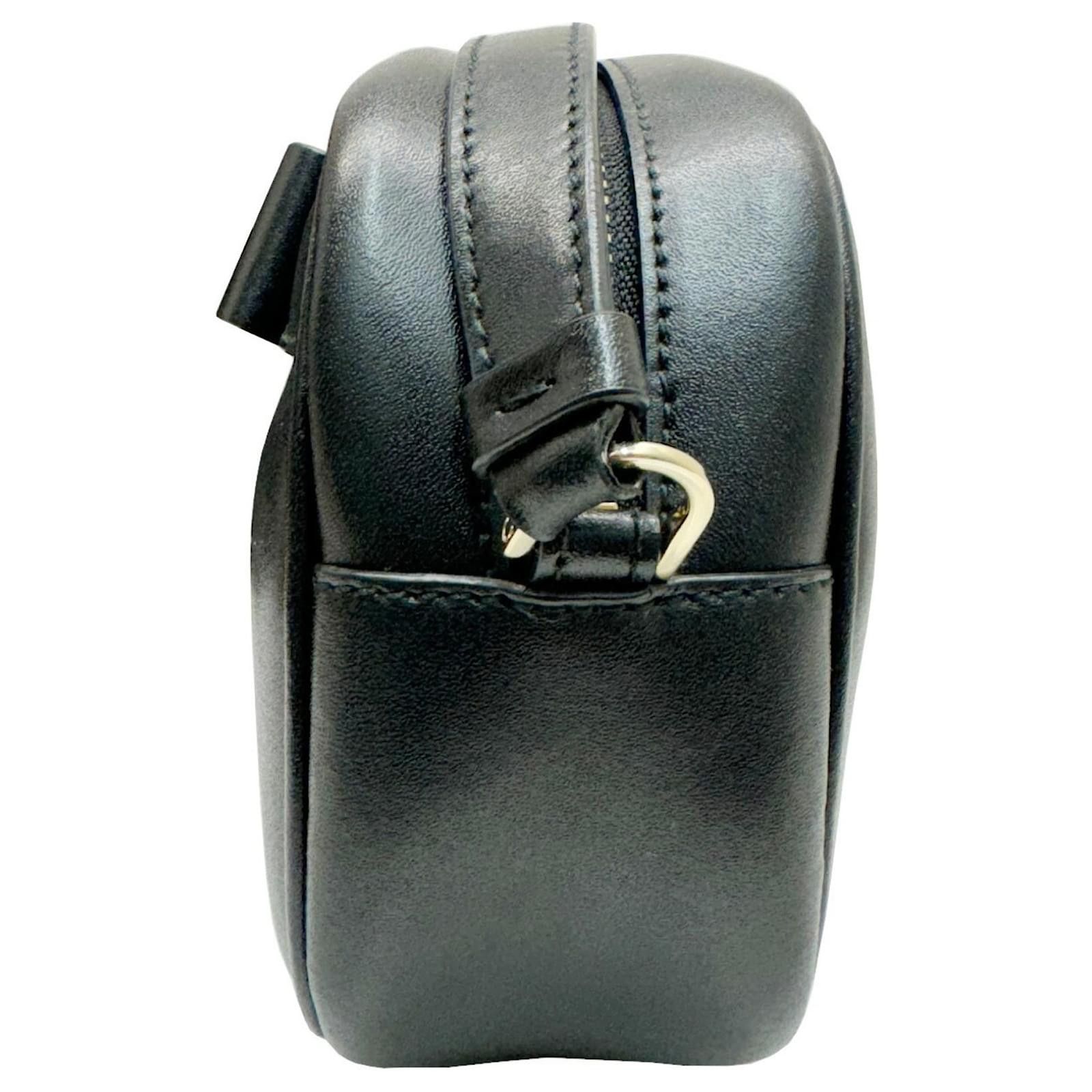 Salvatore Ferragamo o1s1rm0924 Size: OS / Vara Shoulder Bag in Black Size ONE SIZE - 6 Thumbnail