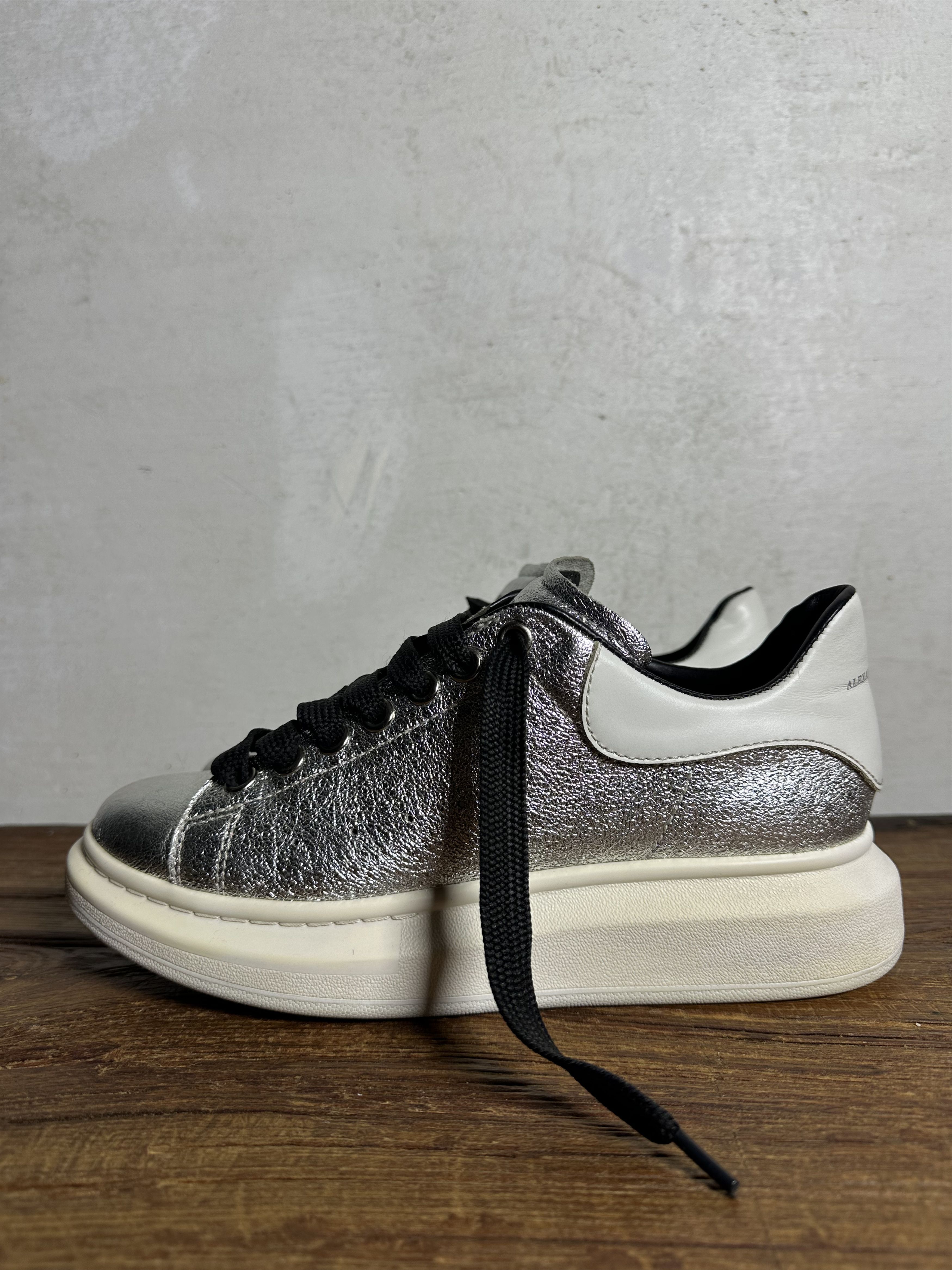 Alexander McQueen Alexander Mcqueen Oversized Silver Sneakers Size US 8 / IT 38 - 1 Thumbnail