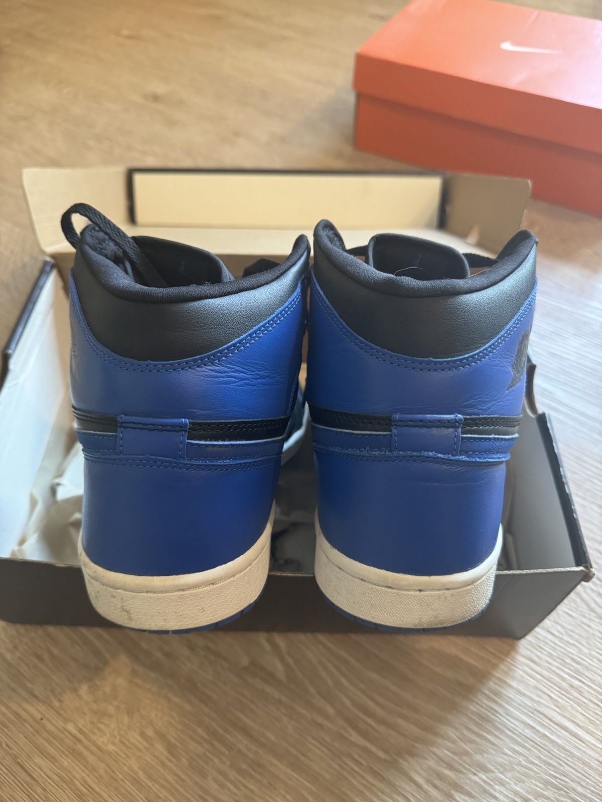 Jordan Brand × Nike 2001 Jordan 1 “Royal” Size US 10.5 / EU 43-44 - 2 Thumbnail