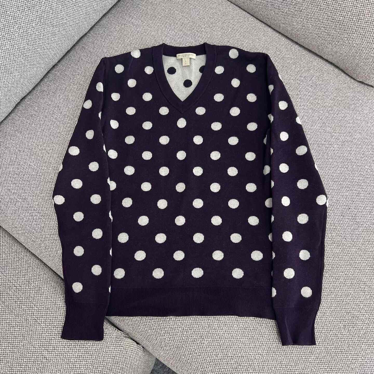 Burberry Burberry Knit Sweater S Women Size S / US 4 / IT 40 - 1 Thumbnail