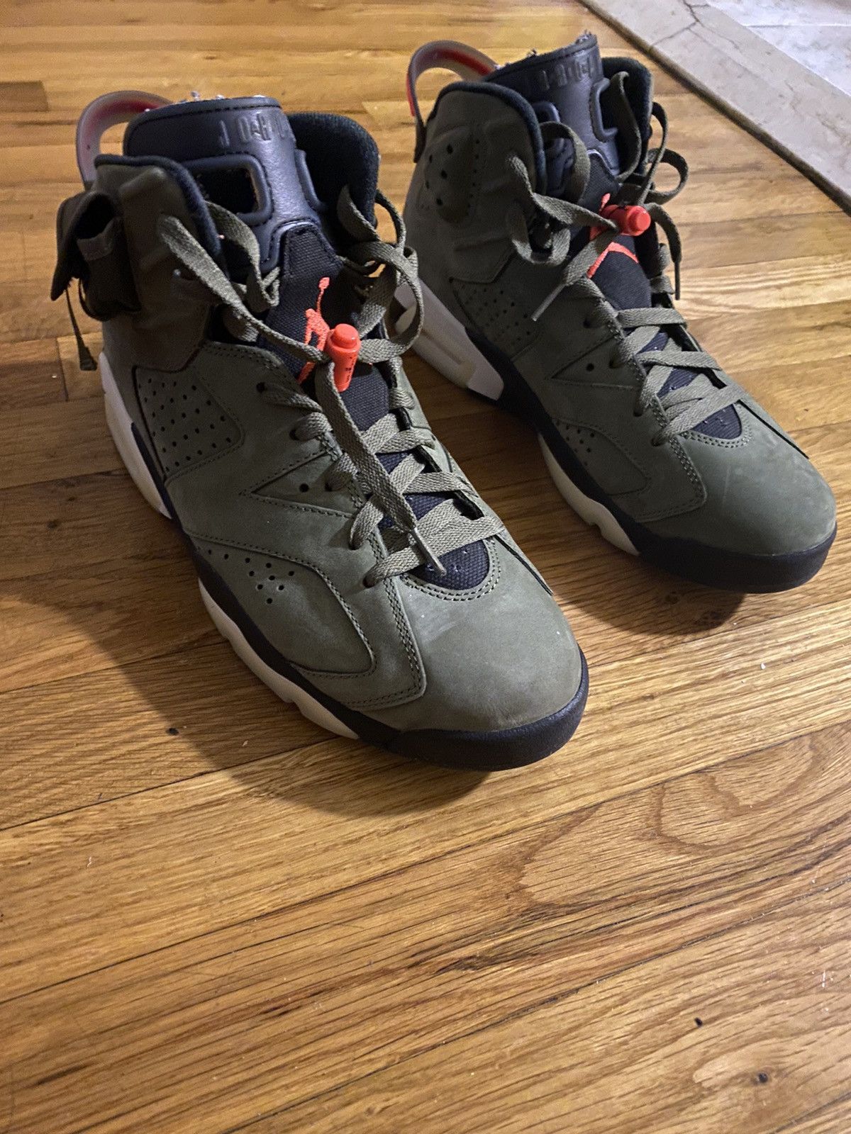 Jordan Brand Travis scott jordan 6 Size US 11 / EU 44 - 1 Thumbnail