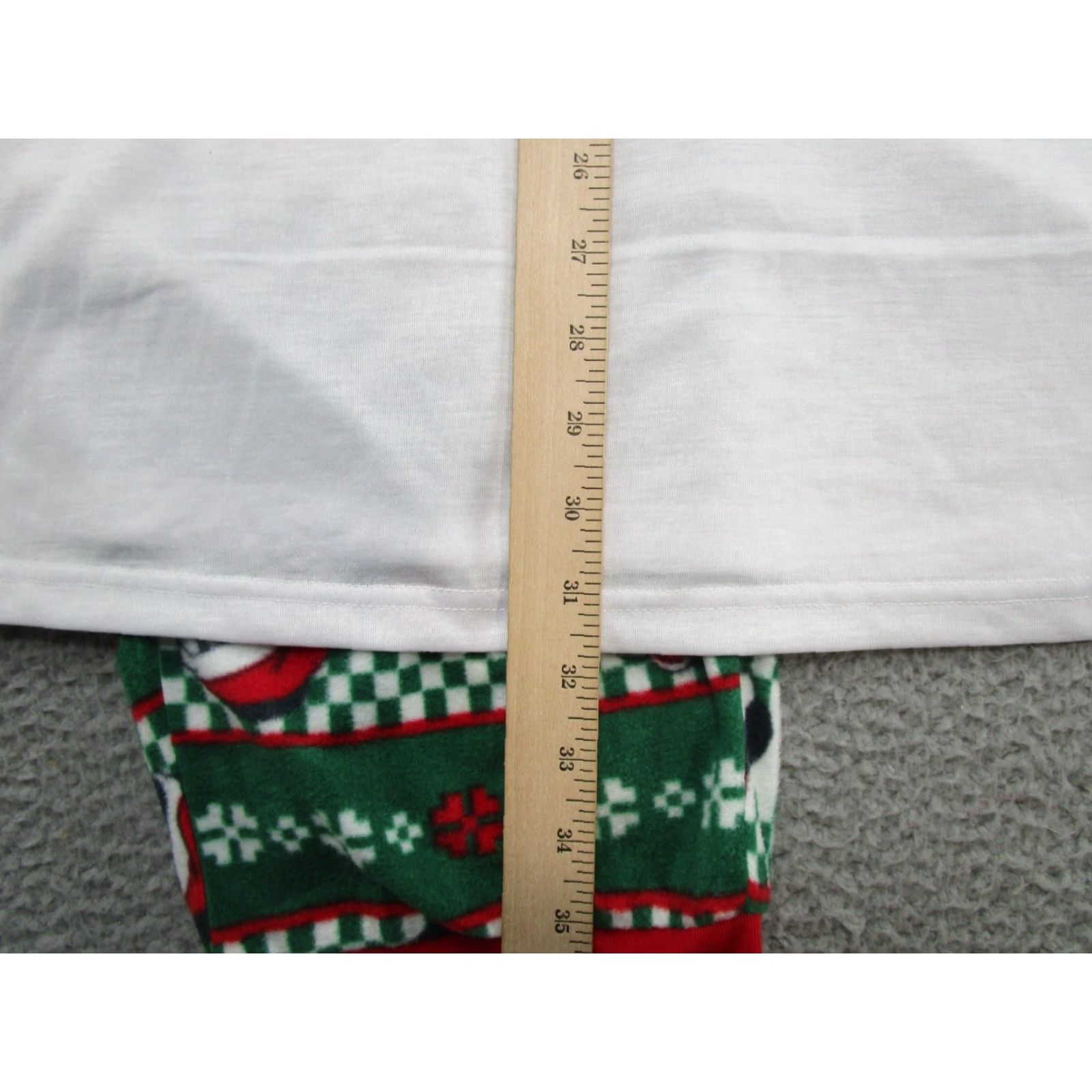 Disney Disney Pajama Set Shirt Men L Mickey Mouse Christmas Fleece Multicolor Plaid Christmas Theme Crew Neck Holiday Pajamas MENS Size US L / EU 52-54 / 3 - 6 Thumbnail