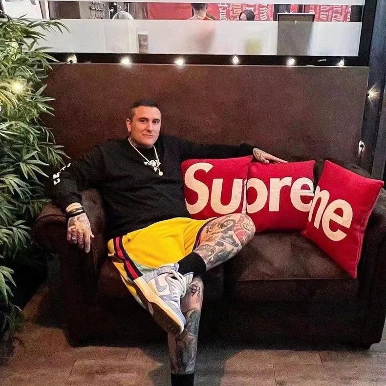 Supreme Supreme Red throw pillow 2501-Nextarrow Size ONE SIZE - 8 Thumbnail