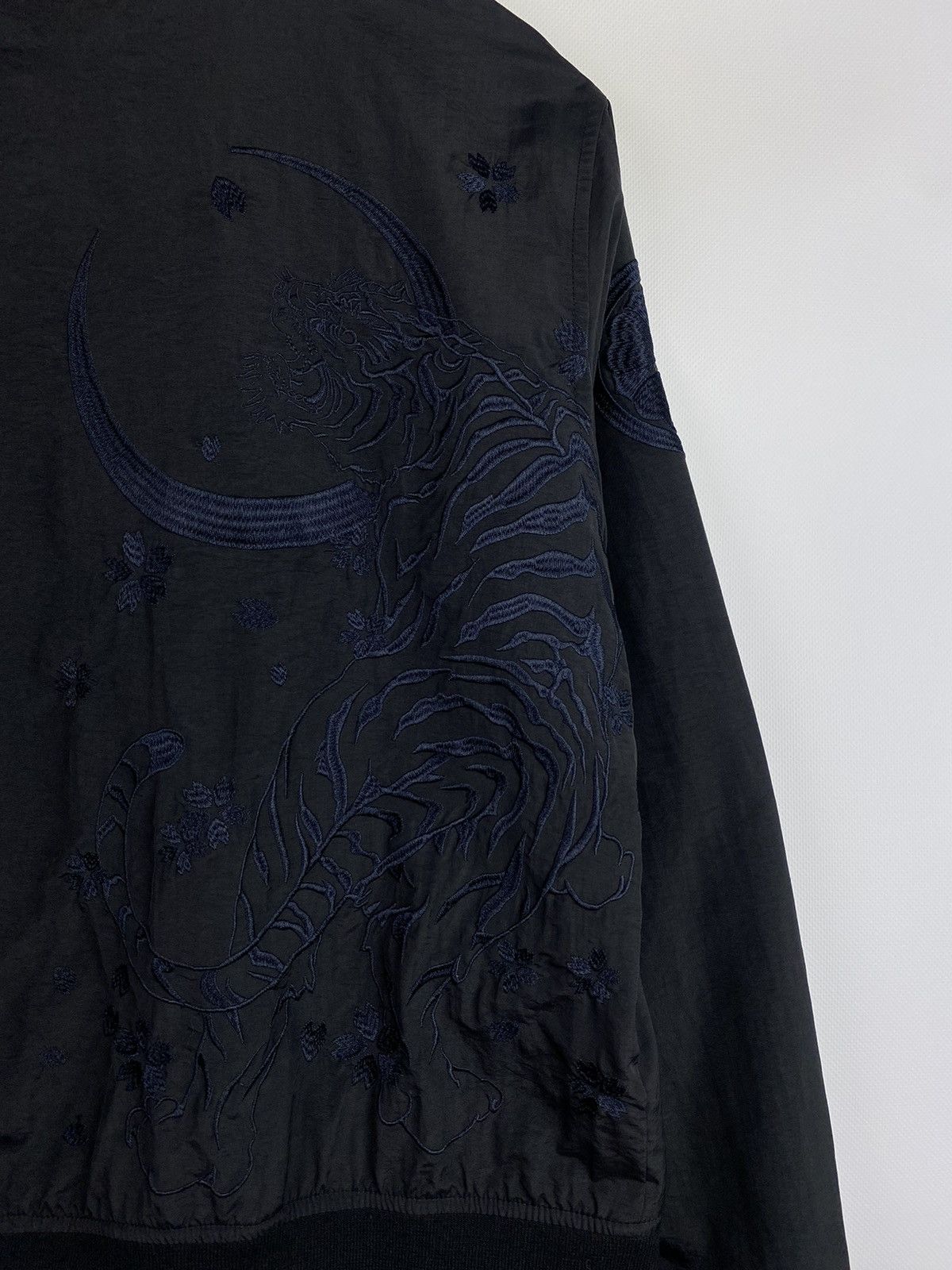 Japanese Brand VTG Japanese Tradition Embroidered Dragon Logo Bomber Jacket Size US L / EU 52-54 / 3 - 21 Thumbnail