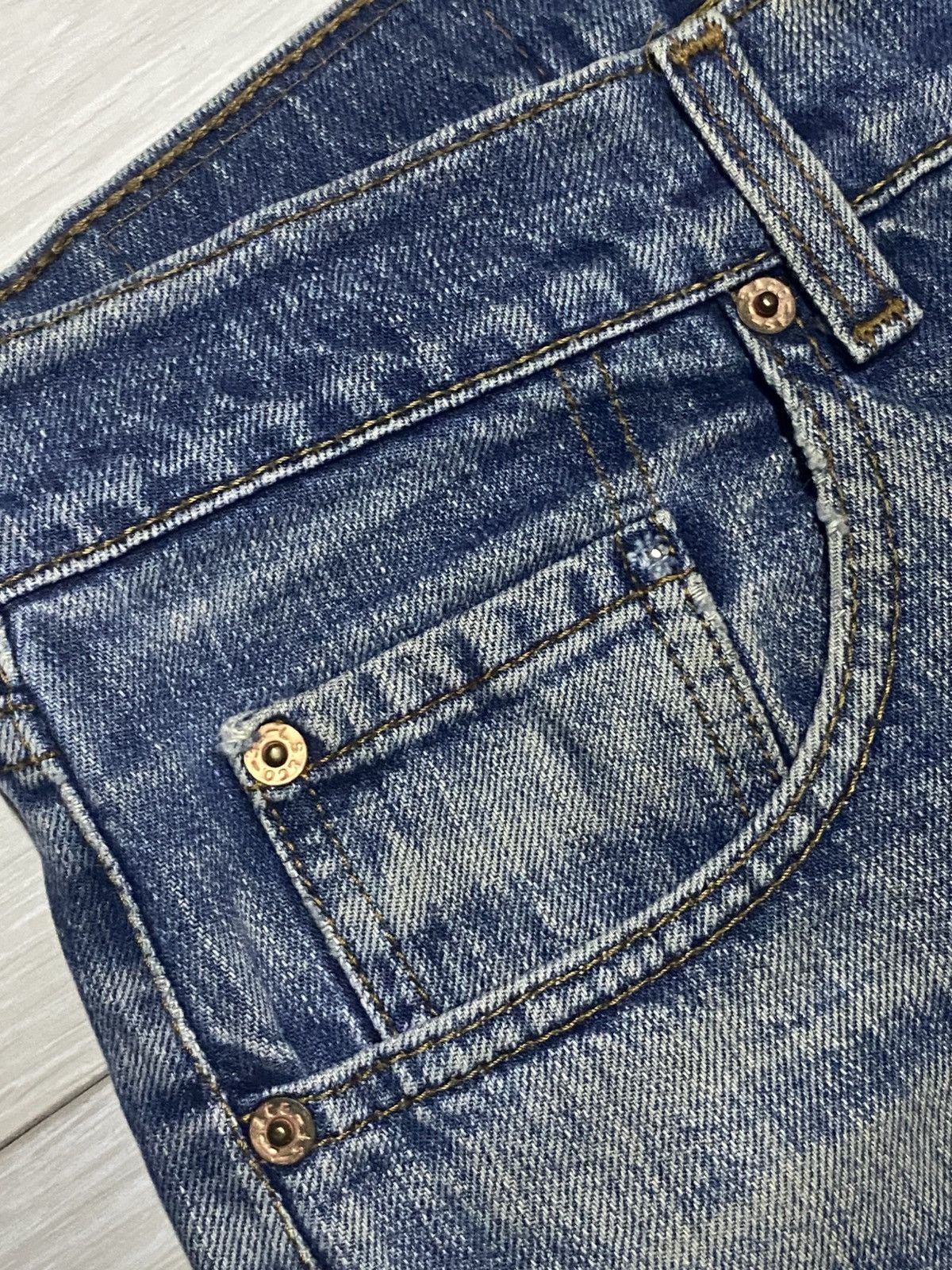 Levi's Vintage Levis 512 Faded Wash Distressed Baggy Jeans Size US 31 - 9 Thumbnail
