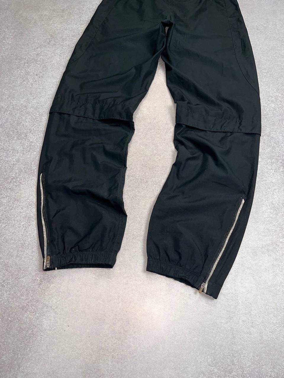 Nike Vintage Nike Swoosh Baggy Nylon Track Pants Y2K S Size US 31 - 5 Thumbnail
