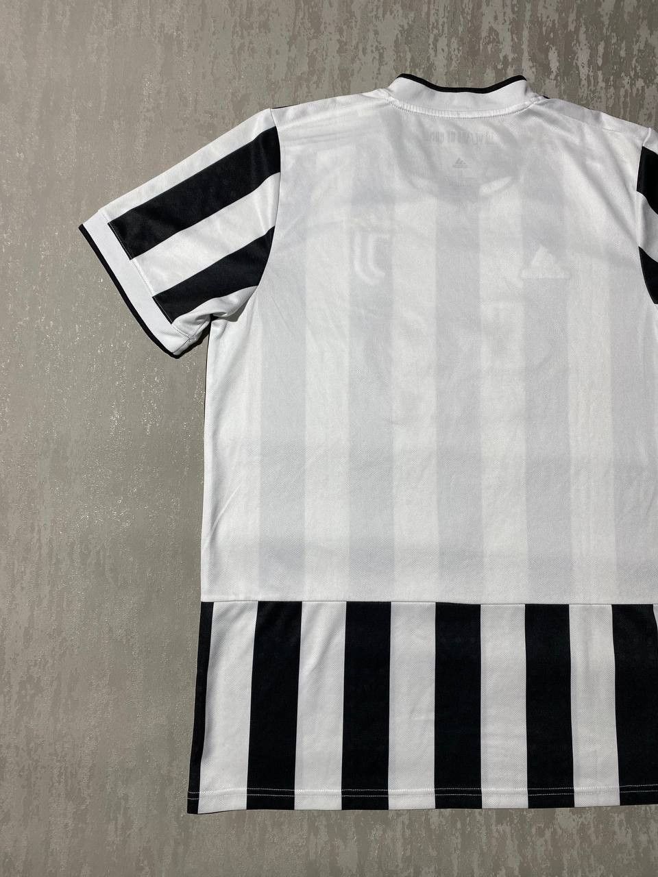 Adidas Adidas Juventus Jersey Home football shirt 2021/22 Size US L / EU 52-54 / 3 - 13 Thumbnail