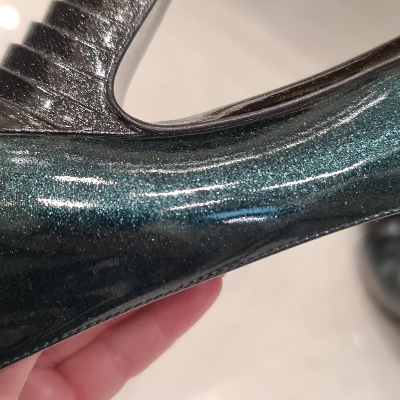 Chanel Chanel Patent Leather Pumps Size 39 Size US 8 / IT 38 - 7 Thumbnail