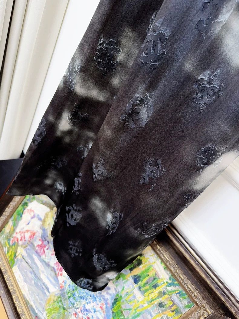 Chanel Chanel 22A handicraft workshop black full-print double C m Size 24" / US 00 / IT 34 - 4 Thumbnail