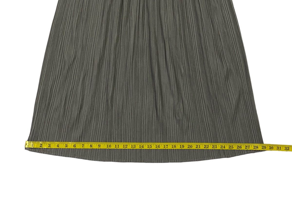 Issey Miyake × Pleats Please Issey Miyake Pleats Please Issey Miyake Pleated Basics Skirt Size 26" / US 2 / IT 38 - 9 Thumbnail