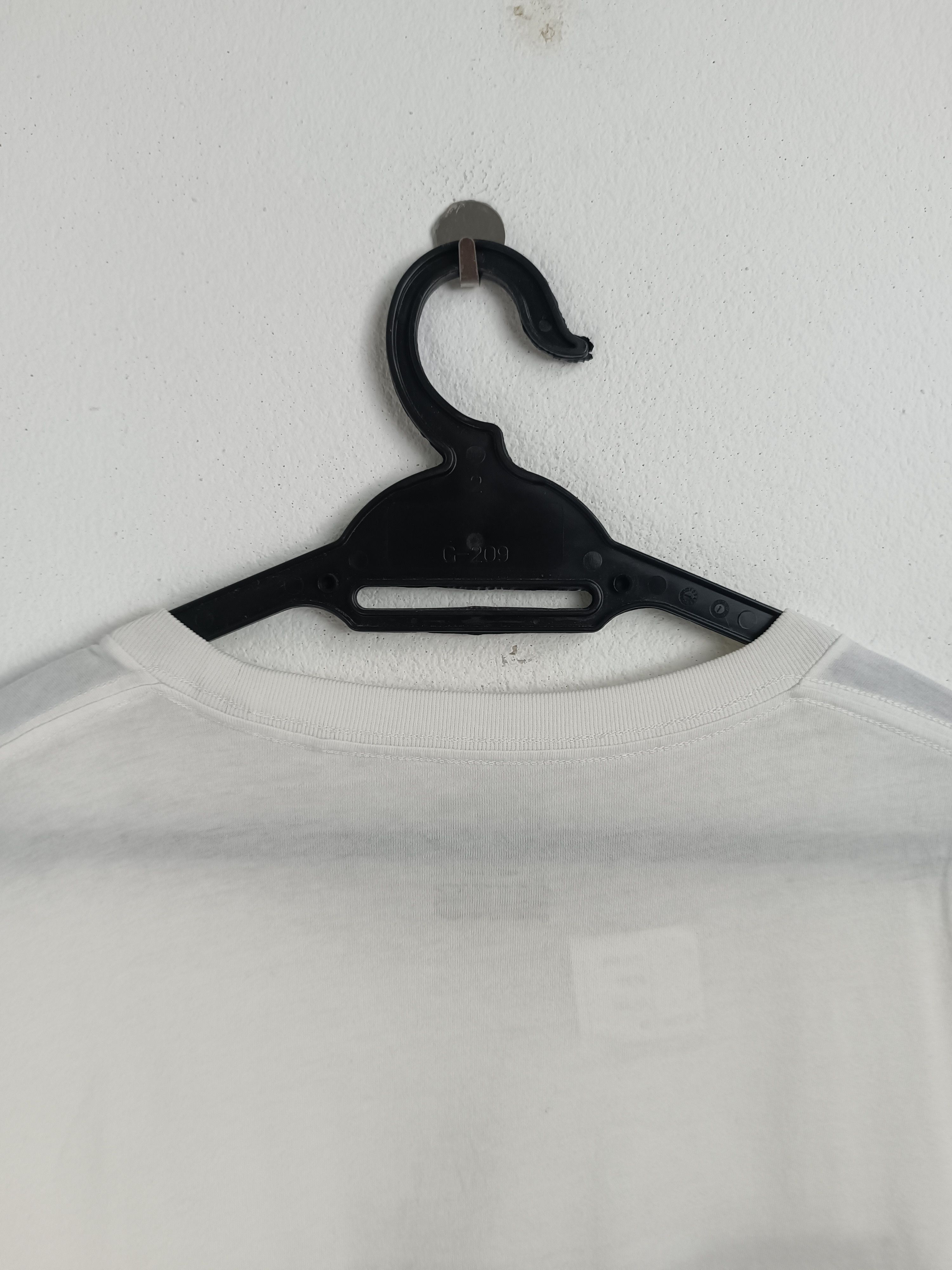 Anime VINTAGE ONE PIECE SOUL KING BROOK TEE naruto bleach dragon Size US M / EU 48-50 / 2 - 19 Thumbnail