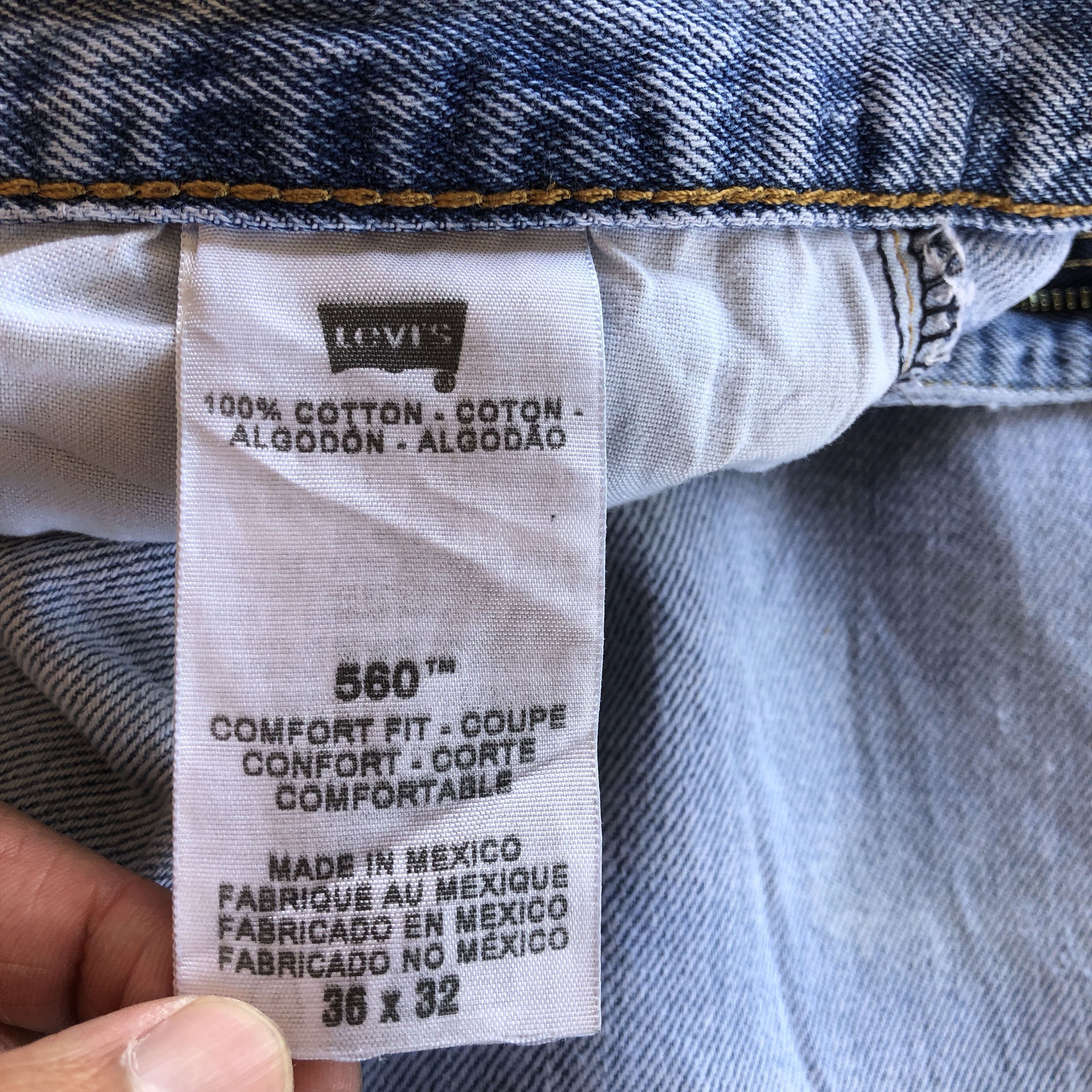 Levi's Vintage Levis 560 Baggy Faded Jeans Levi's Distressed Denim Size US 34 / EU 50 - 6 Thumbnail