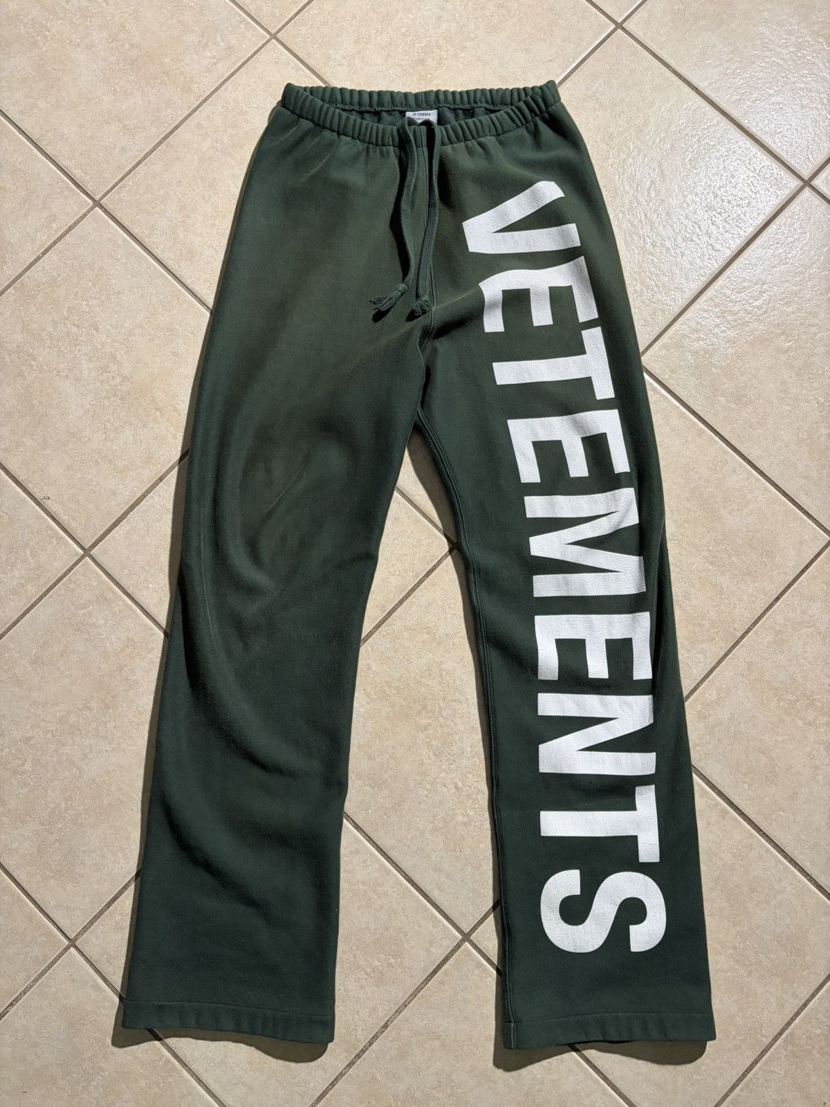 Vetements Vetements x Reebok track pants | Grailed