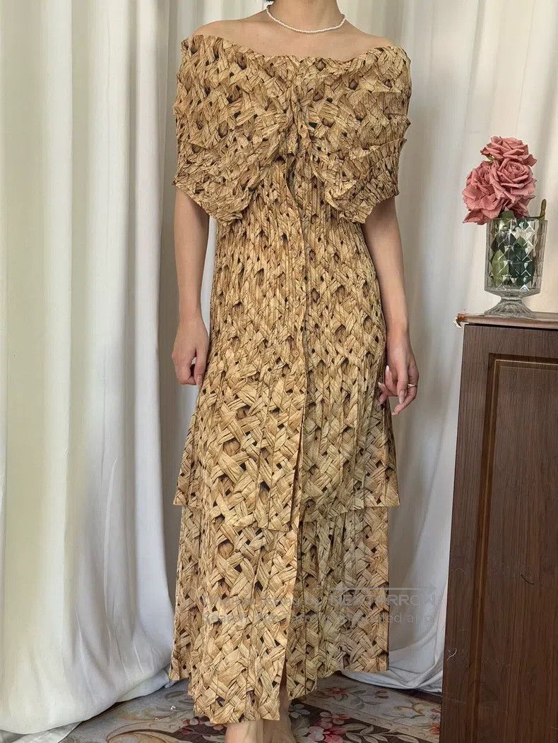 Issey Miyake Issey Miyake Wood Grain Step Irregular Pleated Dress Size M / US 6-8 / IT 42-44 - 2 Thumbnail