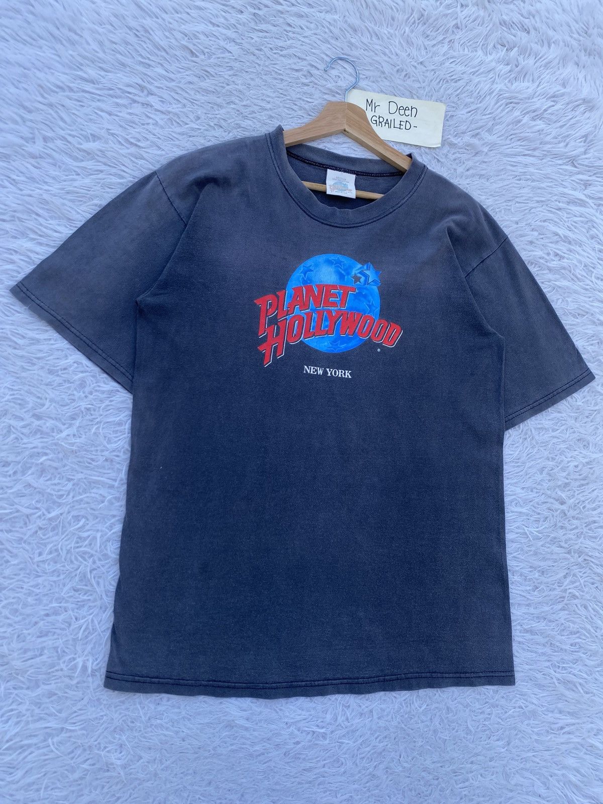 Planet Hollywood Rare Vintage 1991 Planet Hollywood New York Tshirt Size US M / EU 48-50 / 2 - 3 Thumbnail