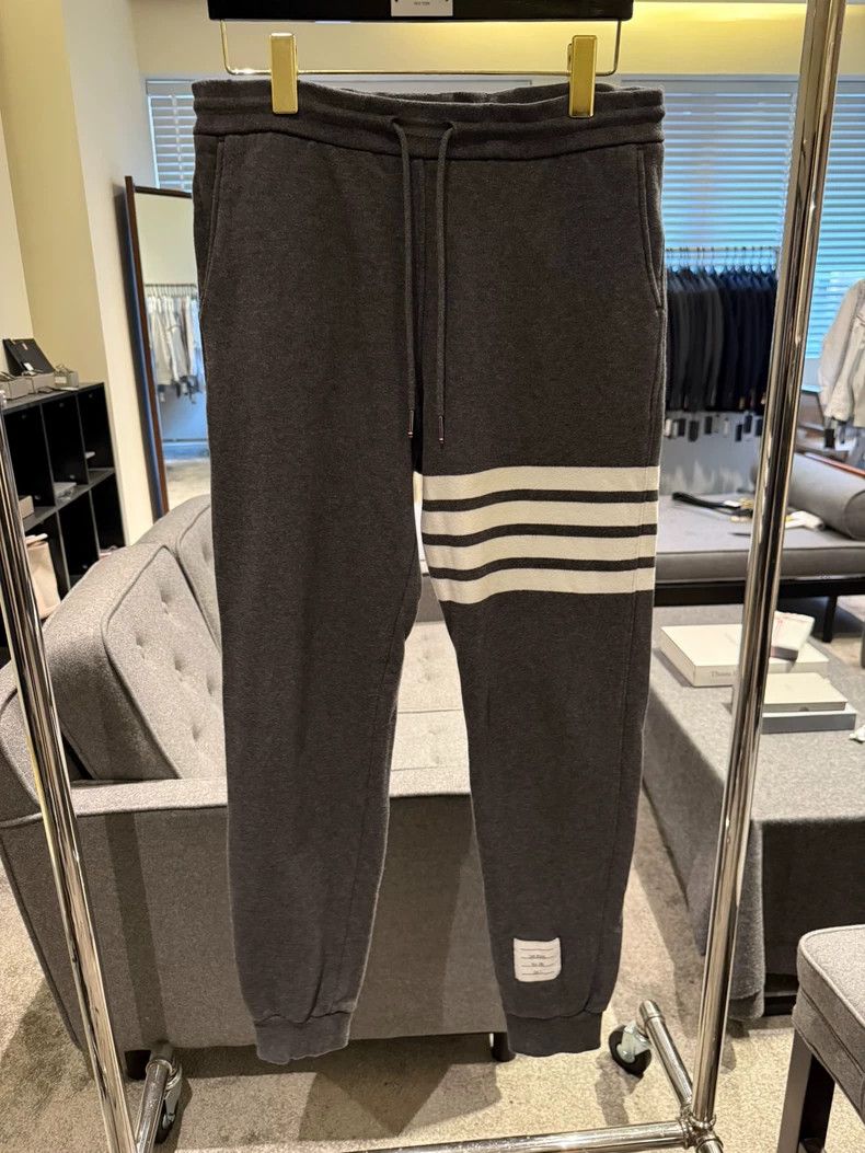 Thom Browne Classic Thom Browne Dark Gray Sweatpants-dmc Size US 32 / EU 48 - 1 Thumbnail