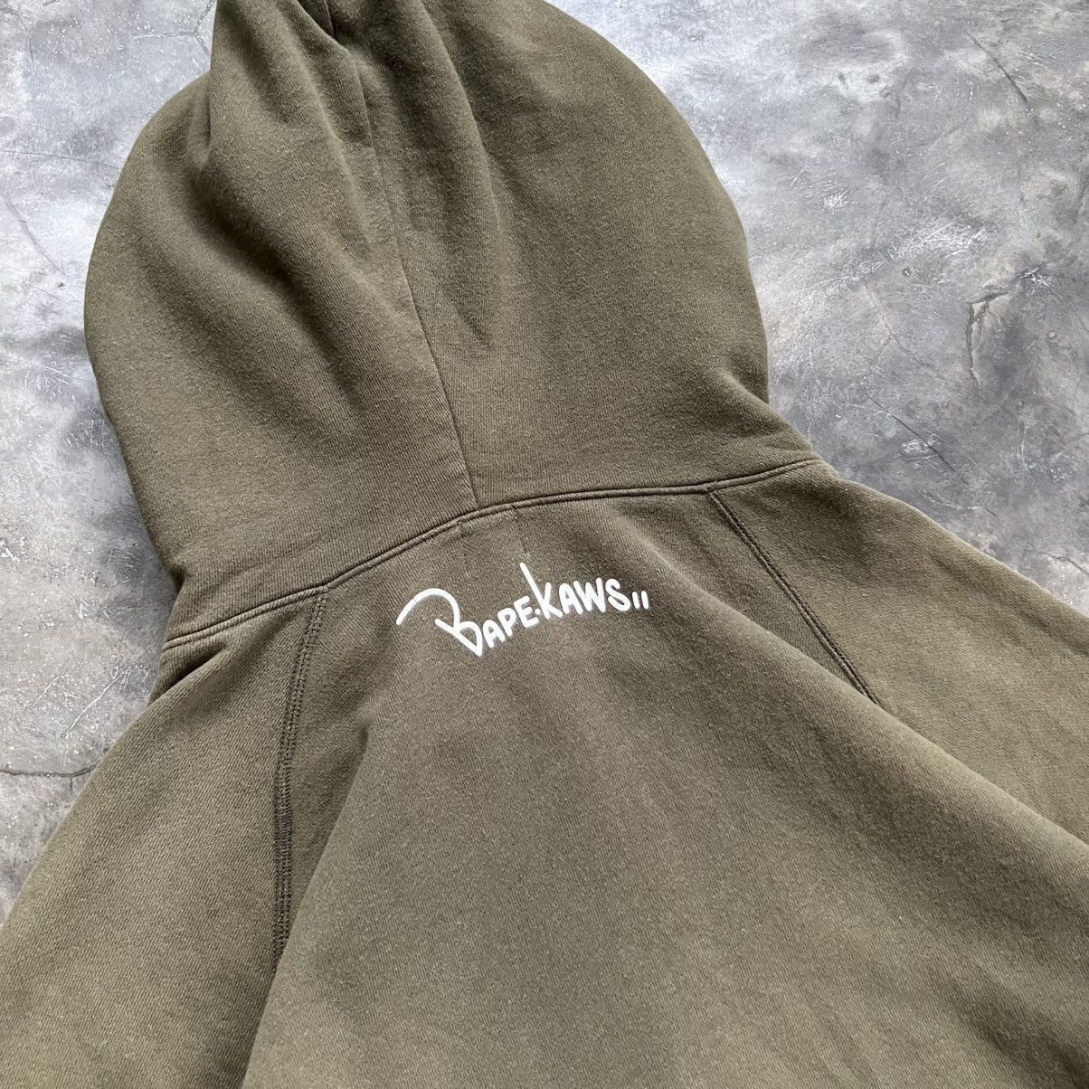 Bape 2005 Baby Milo X Kaws Full Zip Hoodie Size US L / EU 52-54 / 3 - 9 Thumbnail