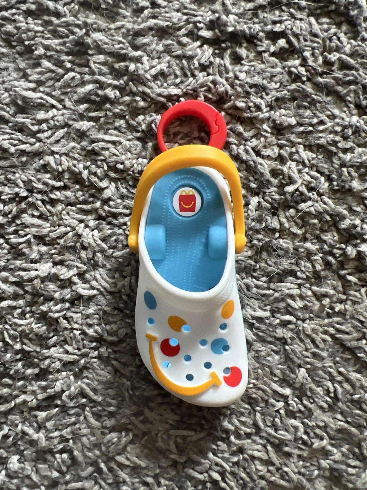 Crocs × Hypebeast 2024 McDonald’s Crocs Colorful Dots Keychain Size ONE SIZE - 1 Thumbnail
