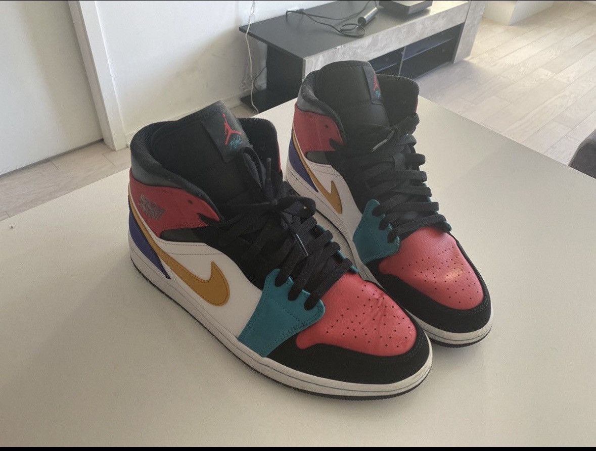 Nike Nike Jordan 1 mid Size US 11 / EU 44 - 1 Thumbnail