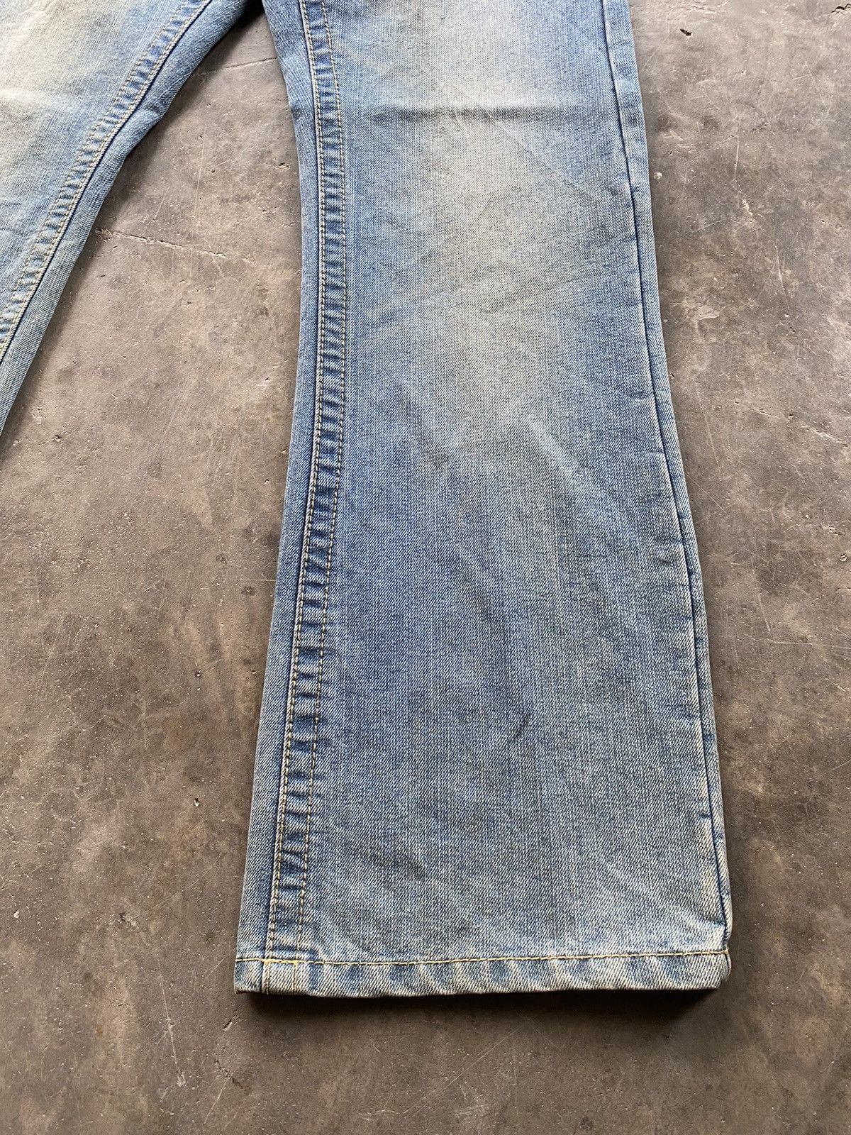 Hysteric Glamour × Japanese Brand Flare Jeans Japanese No boundaries Distressed 30x29 Size US 30 / EU 46 - 4 Thumbnail