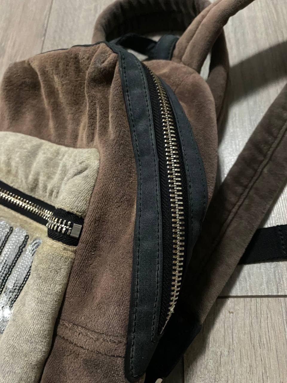 Juicy Couture Juicy Couture Brown Velour Mini Backpack Y2K Logo Bag Size ONE SIZE - 4 Thumbnail