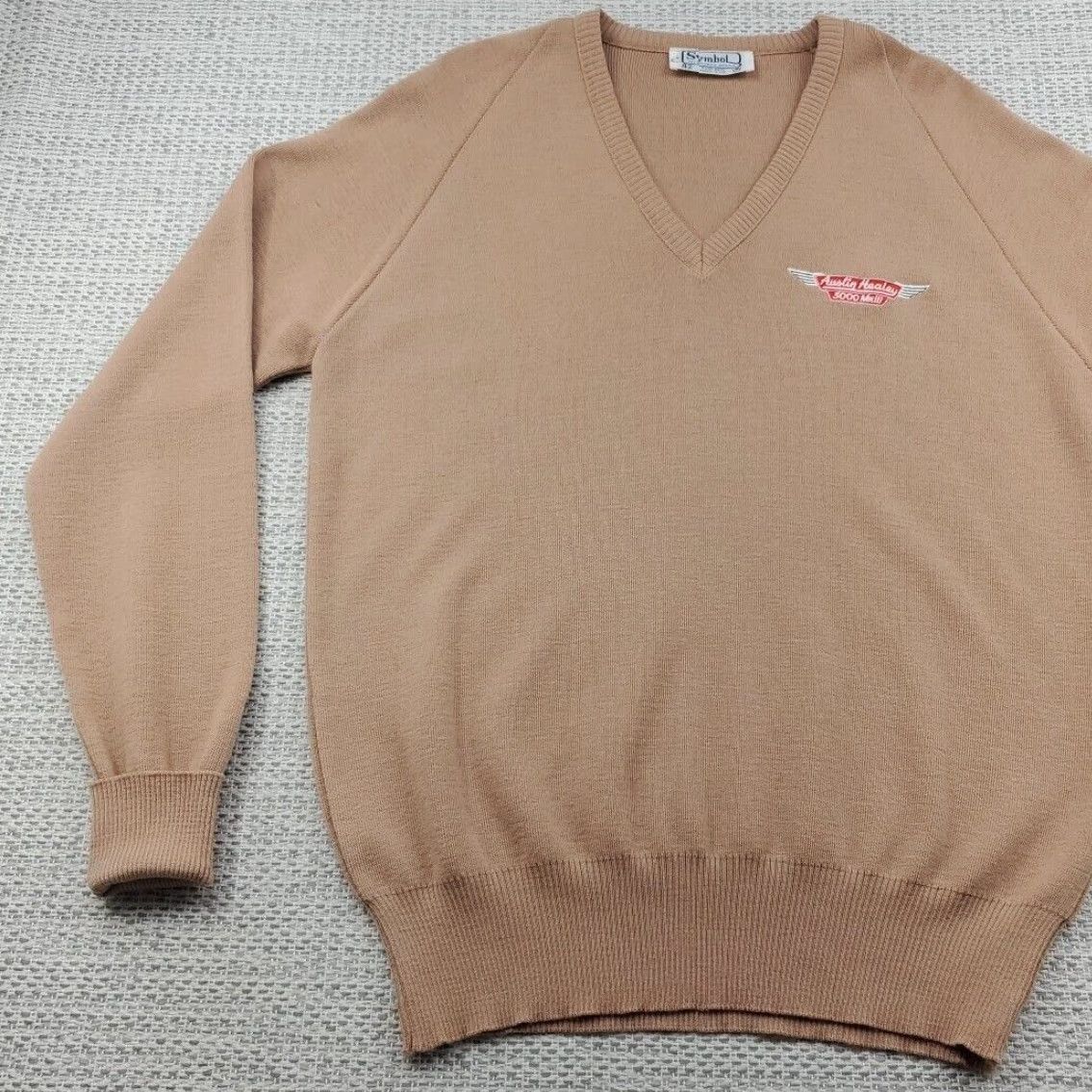 Vintage VTG Symbol Austin Healey MKIII Sweatshirt Mens 42 Long Sleeve Sweater Pullover Beige Wool Logo Crew Neck Vintage 80s 90s Classic Outdoor Designer Size US XL / EU 56 / 4 - 4 Thumbnail