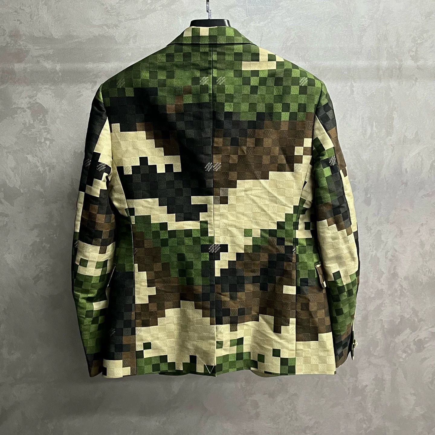 Louis Vuitton Louis Vuitton 2024 Multi Camouflage Check Blazer Size US S / EU 44-46 / 1 - 2 Thumbnail