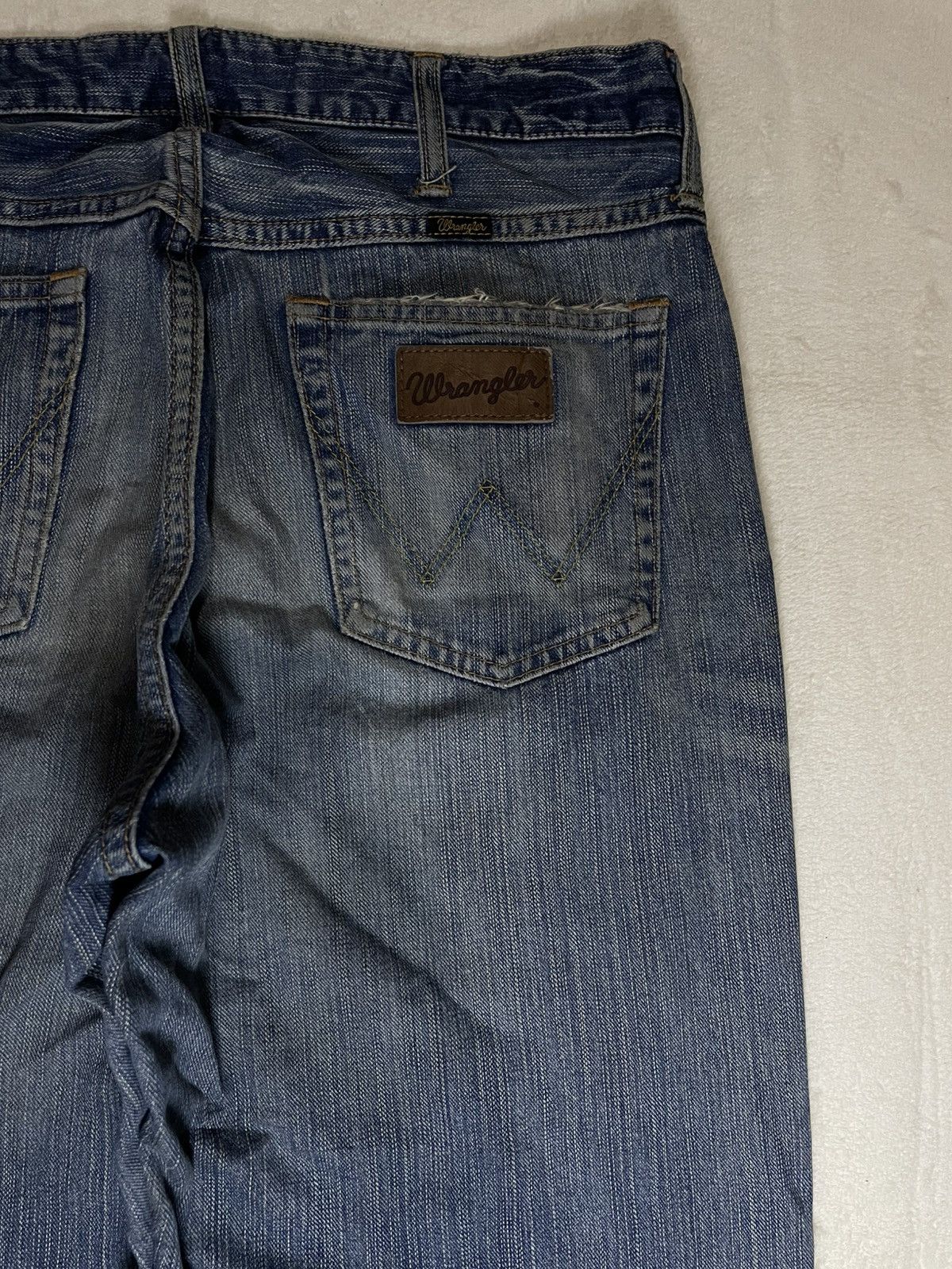 Vintage Wrangler Faded Distress Denim Jeans