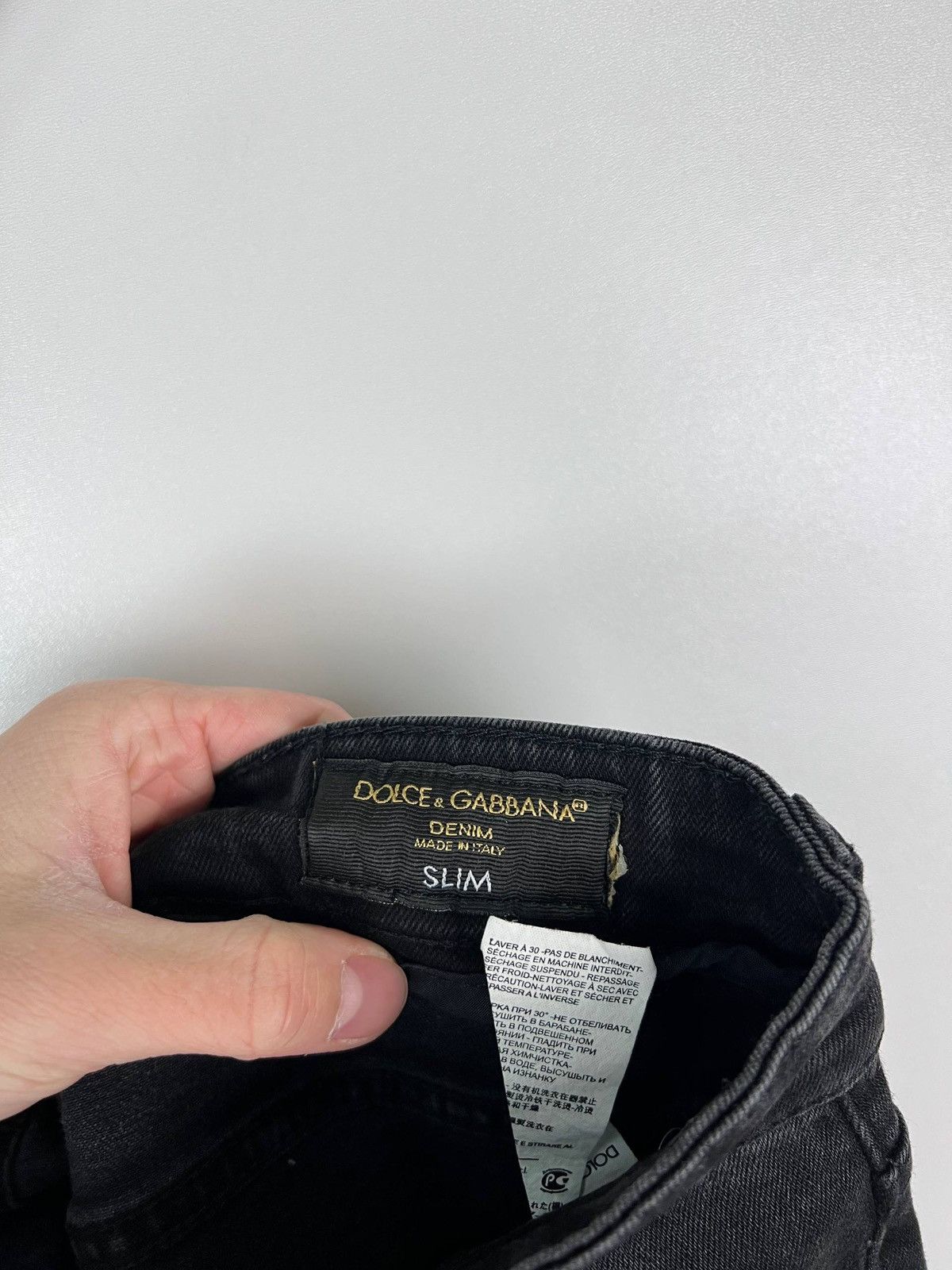Dolce Gabbana luxury slim denim size 32