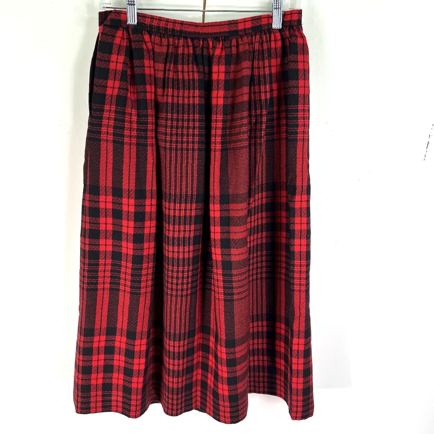 Evan Picone VINTAGE Evan Picone Skirt Women Long Plaid Wool 10 Red Black 90s Classic Union Made Womens Size 32" / US 10 / IT 46 - 4 Thumbnail