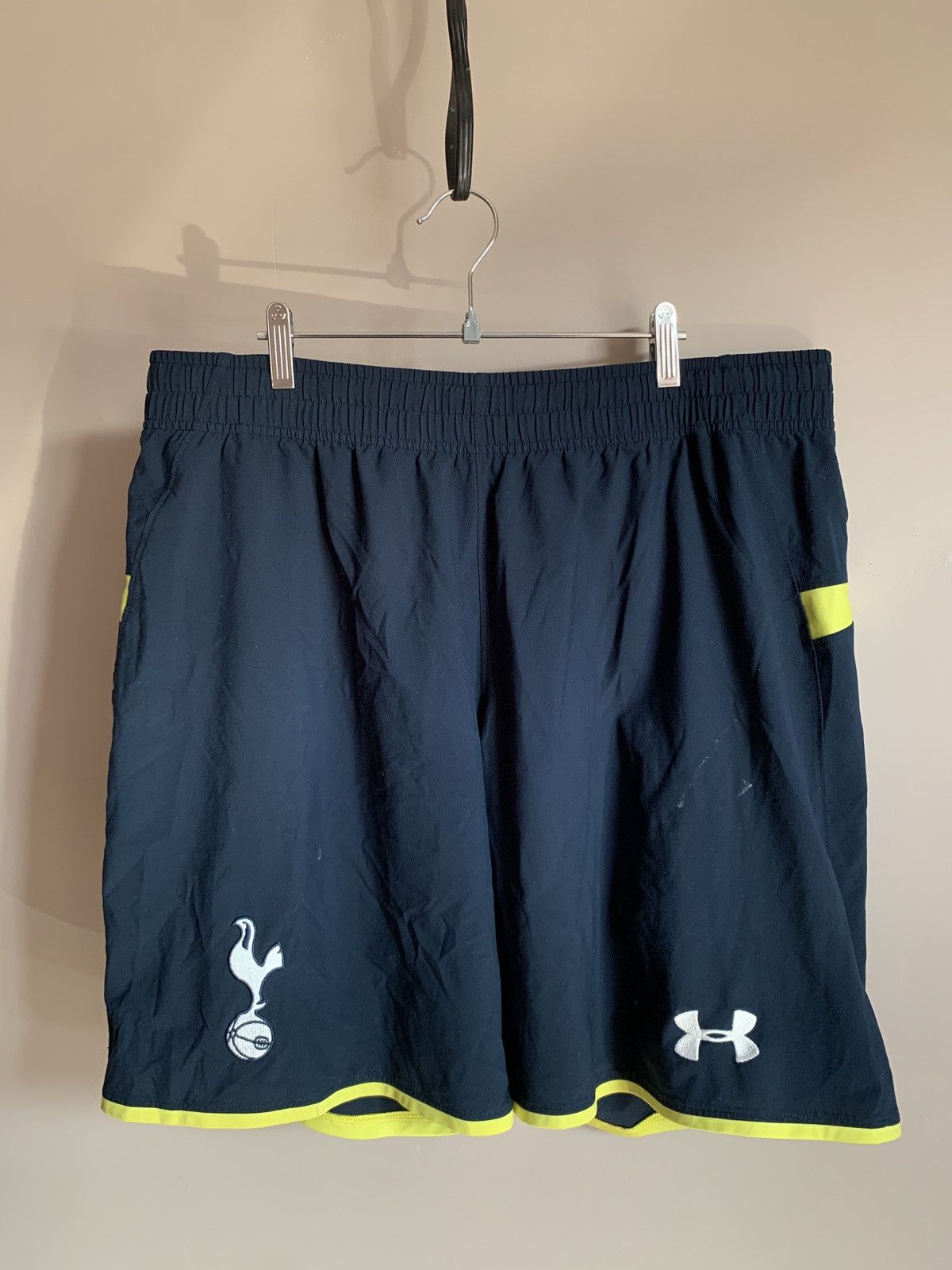 Under Armour Tottenham Hotspur Home Football Shorts Under Armour Soccer Size US 36 / EU 52 - 1 Thumbnail