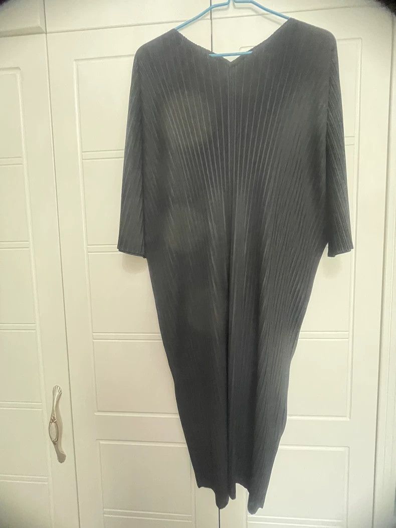 Issey Miyake Issey Miyake Pleats Please Gray Dress - dmc Size US 30 / EU 46 - 1 Thumbnail