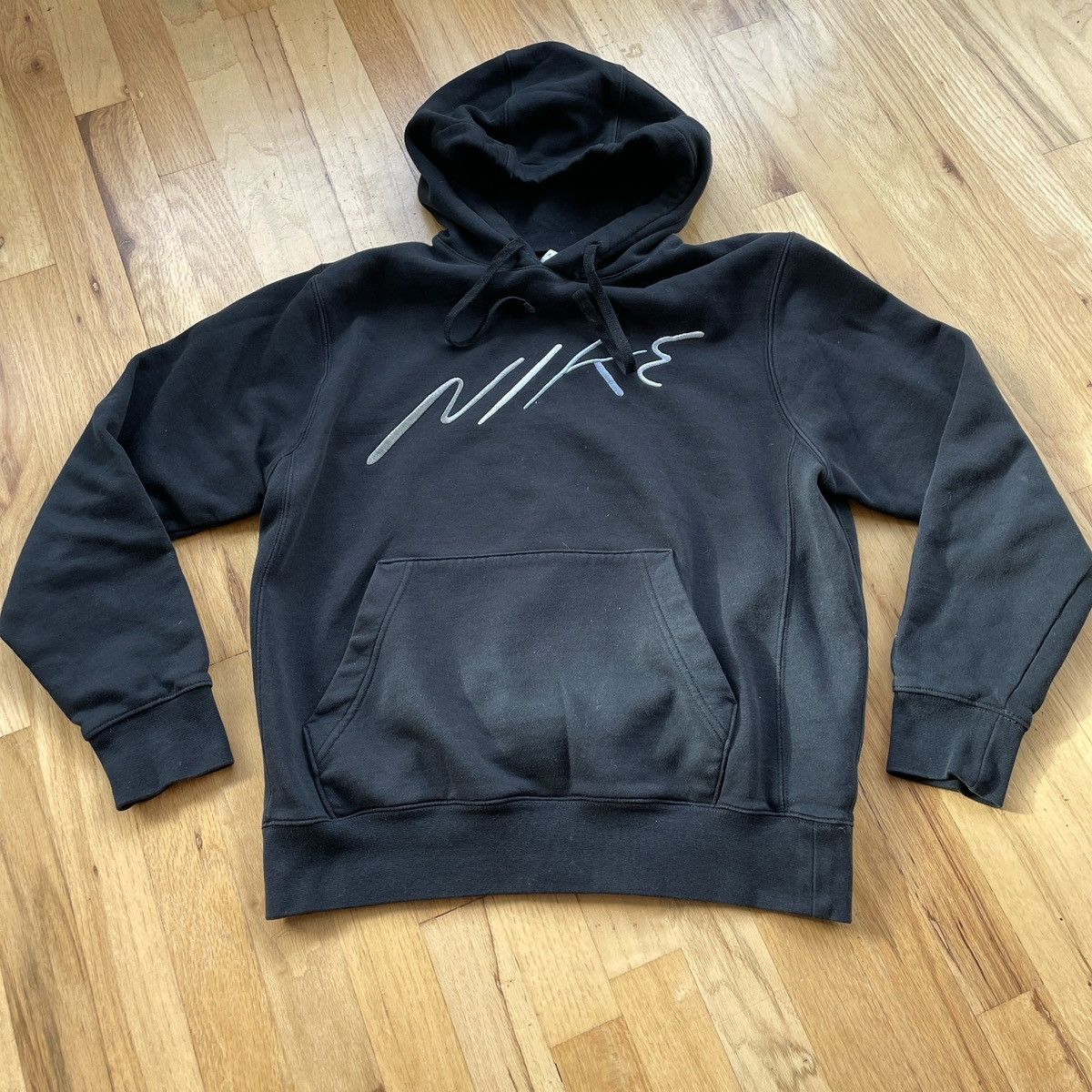 Nike × Vintage Black retro Nike hoodie Size US S / EU 44-46 / 1 - 1 Thumbnail