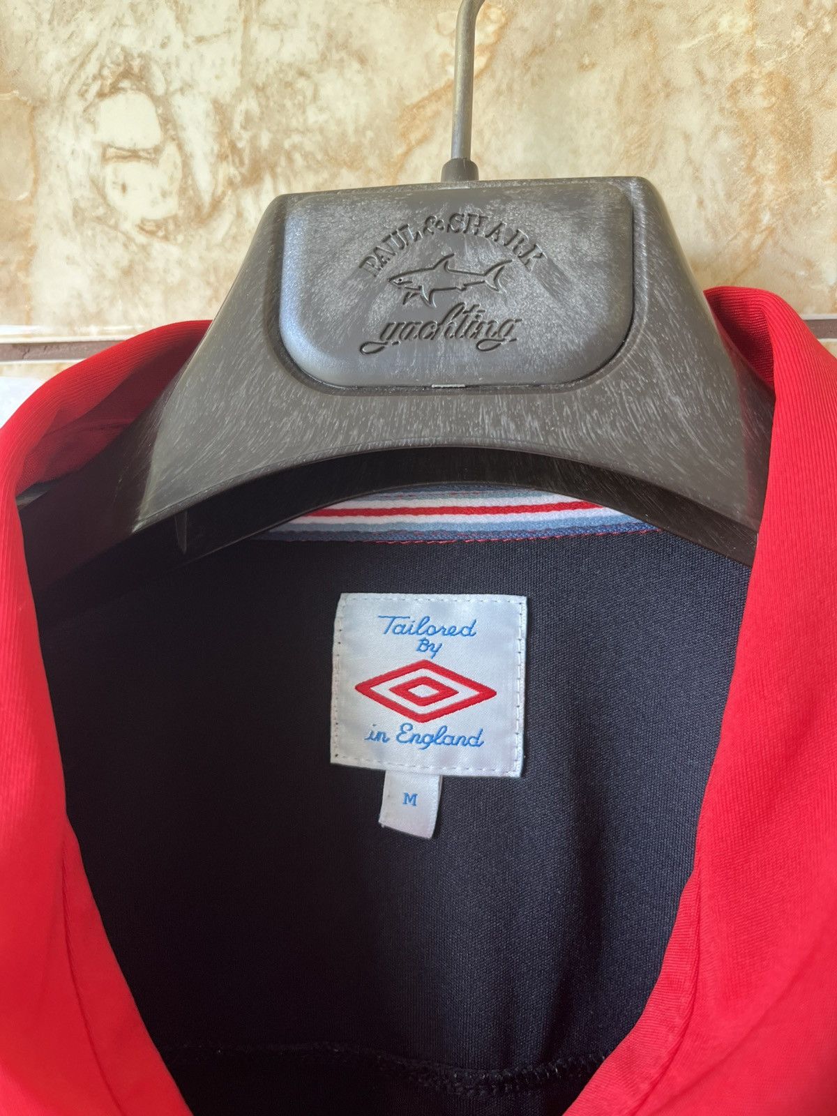 Umbro Umbro England 2010 soccer jersey Size US M / EU 48-50 / 2 - 4 Thumbnail